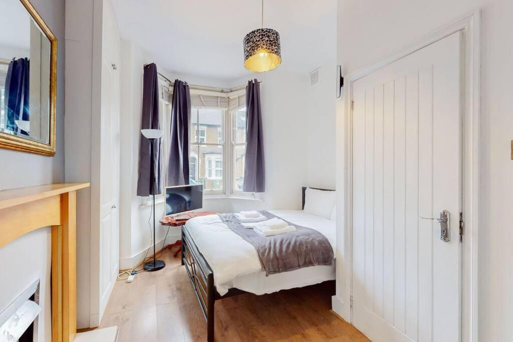 Stunning 2bdr With Beautiful Garden Appartement *