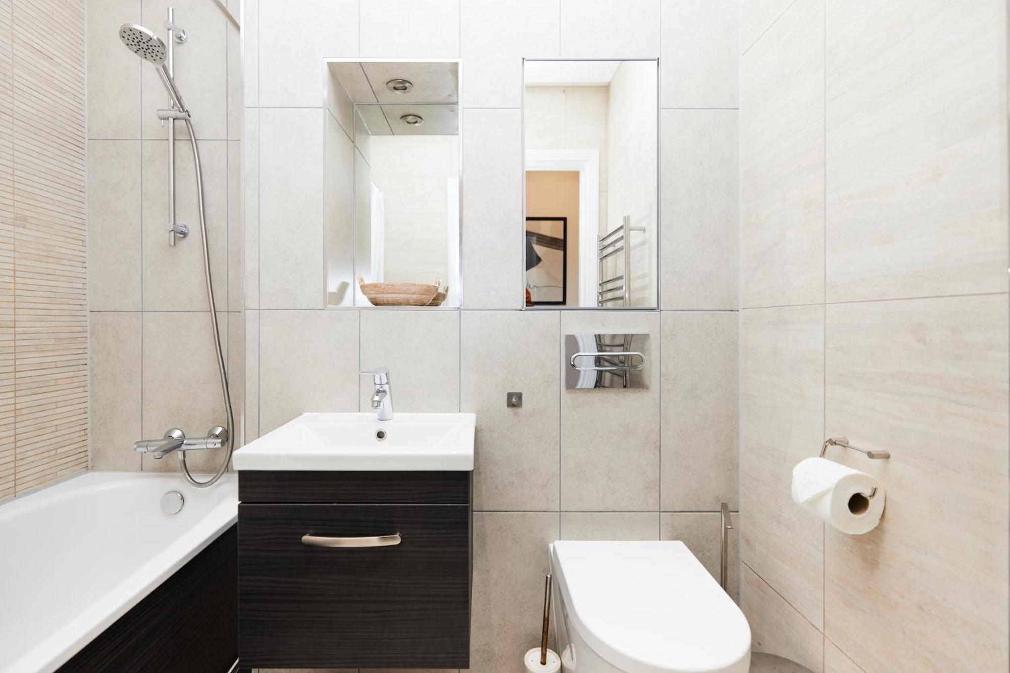 The Wembley Escape - Lovely 2bdr Flat Londen