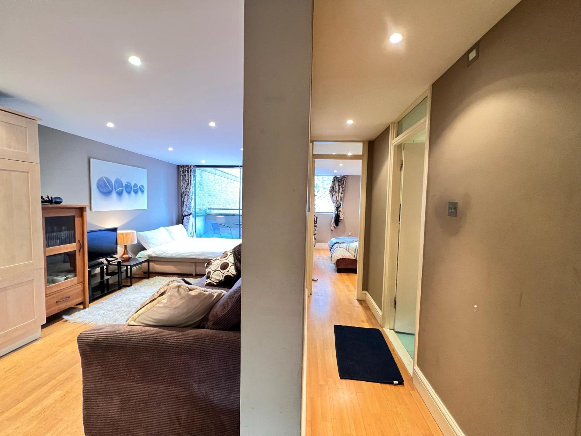 Excellent River Thames View Entire