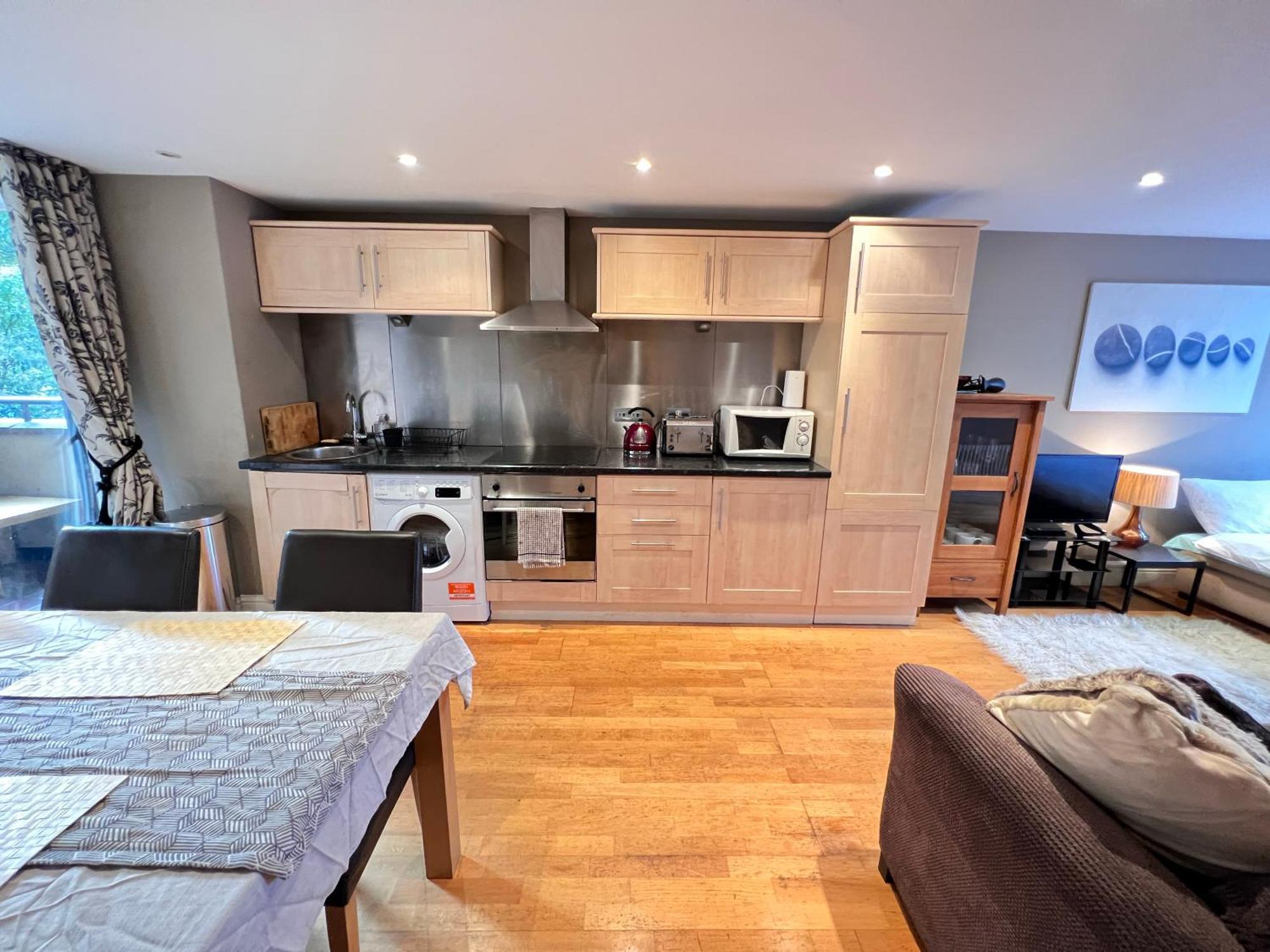 Hotel Excellent River Thames View Entire