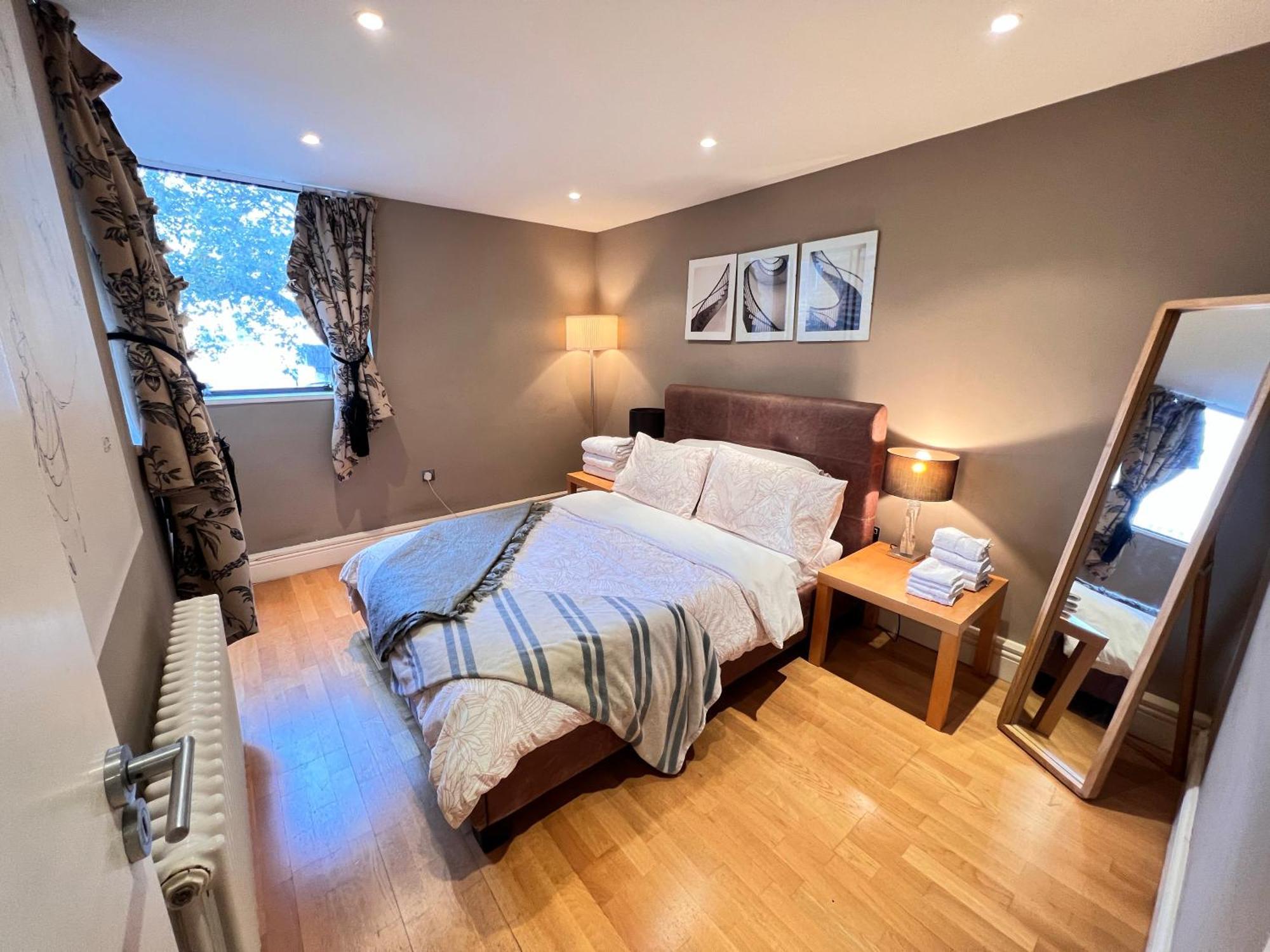 Excellent River Thames View Entire 5* London
