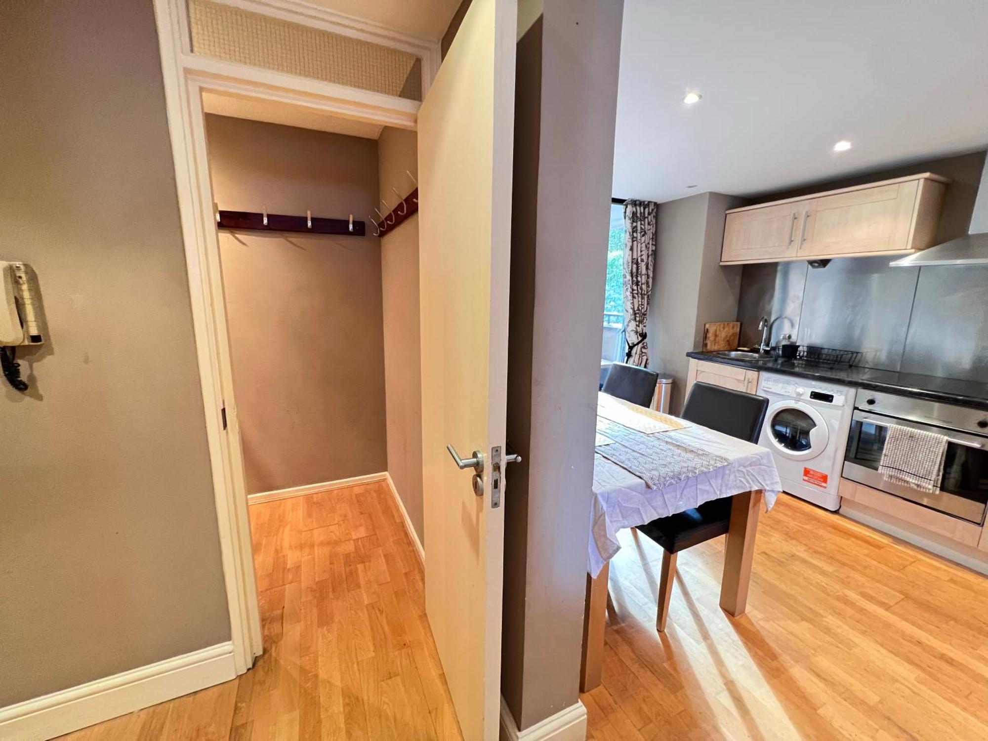 Excellent River Thames View Entire 5* London