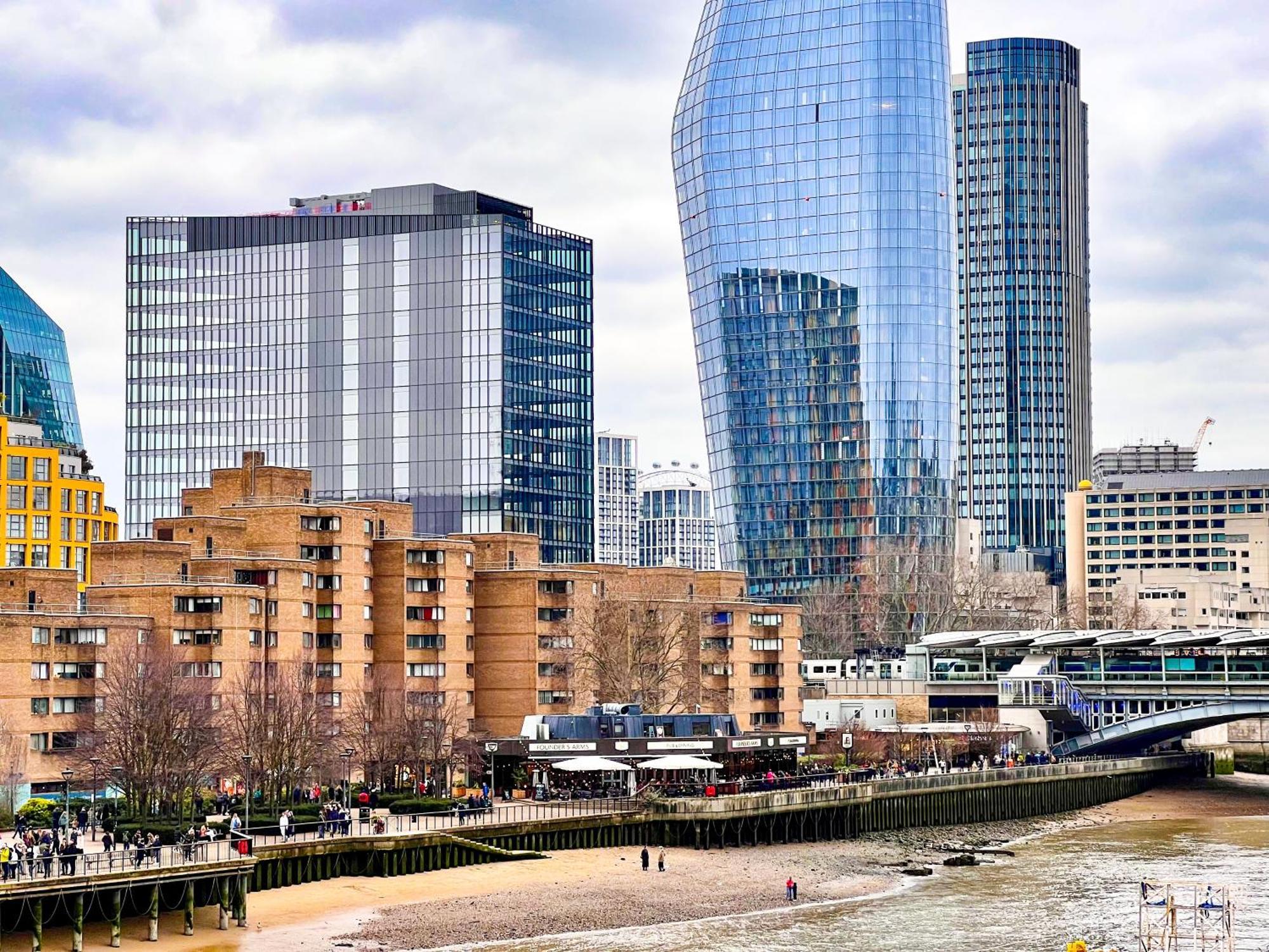 Excellent River Thames View Entire 5*