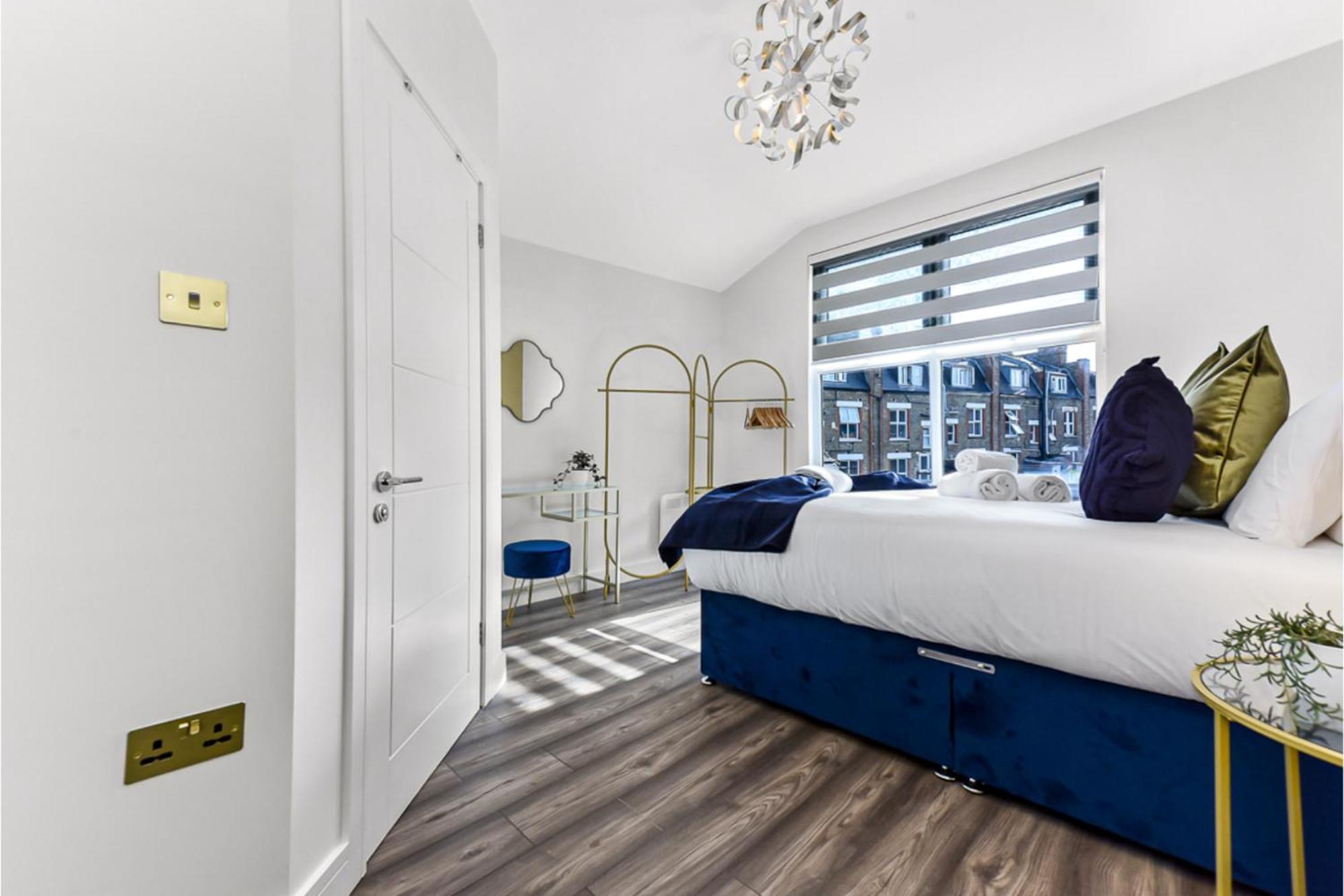 Lovely Two Bedroom With Ensuite Bathrooms Appartamento