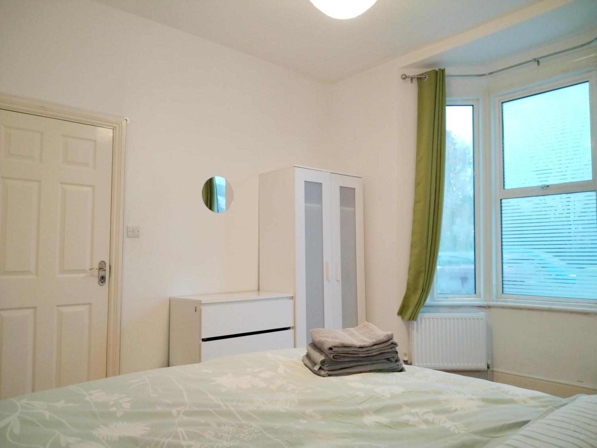 Pensionat Cosy Near Canary Wharf & The O2 *