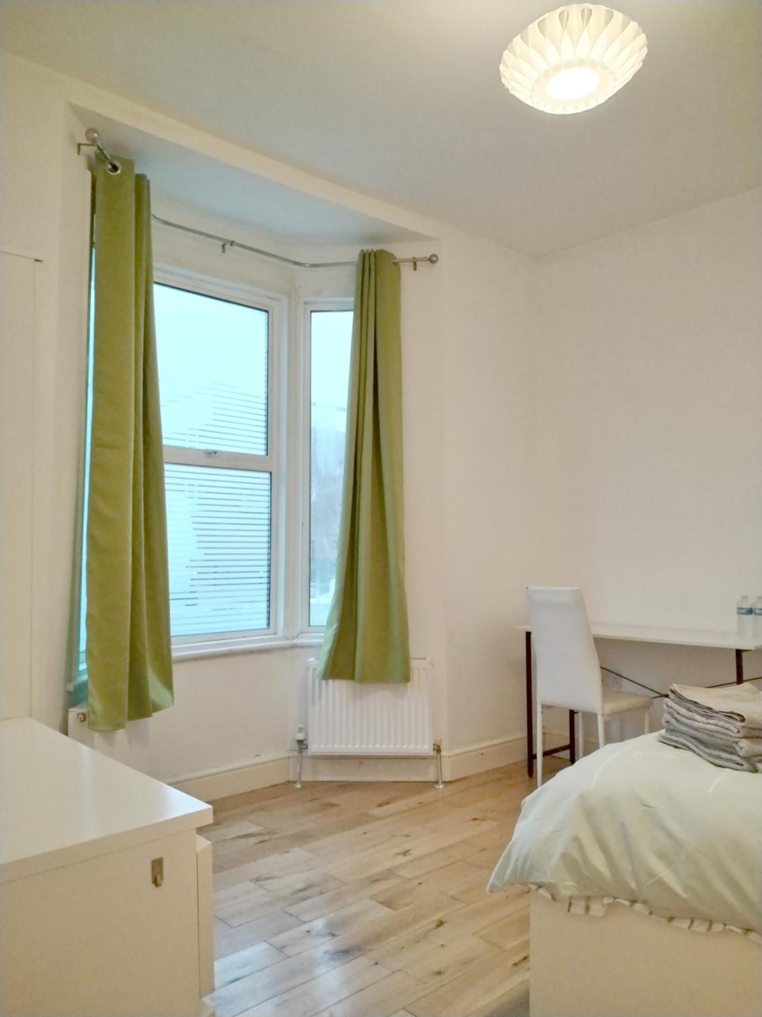 Cosy Near Canary Wharf & The O2 Pensionat London