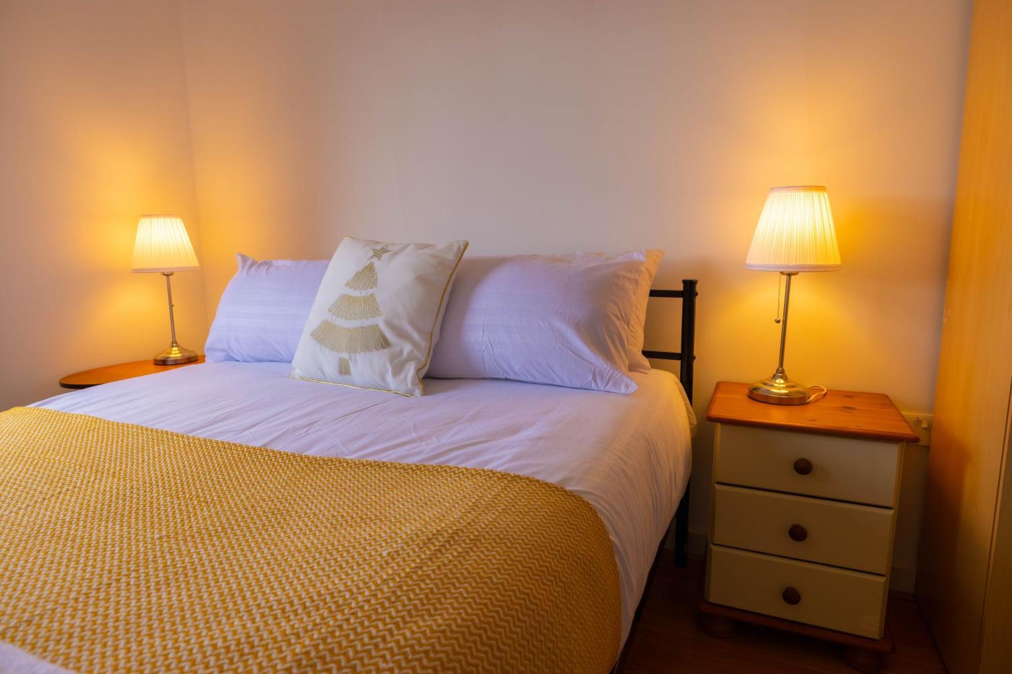 Beautiful And Spacious 2-bed In * London