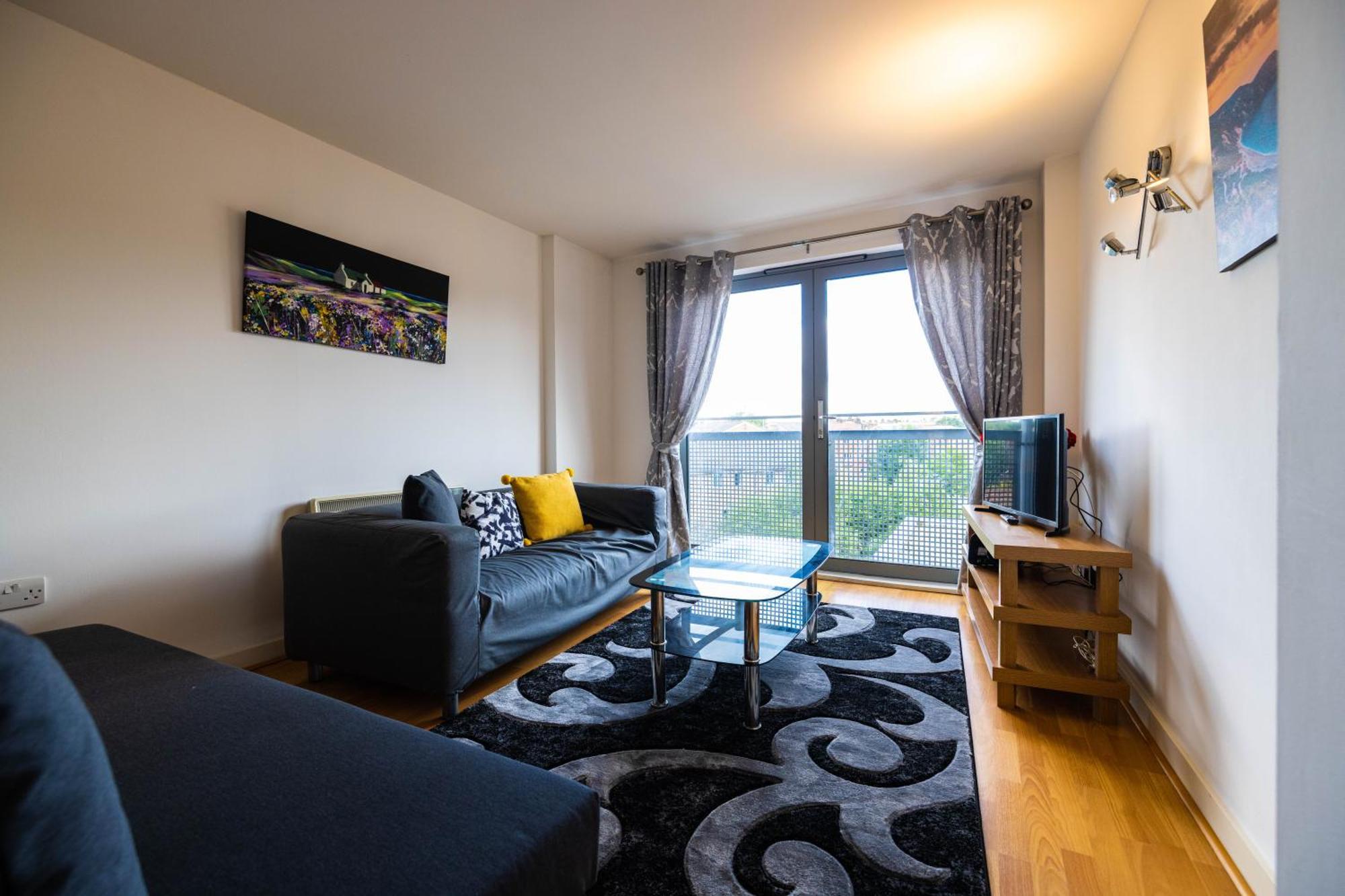 Beautiful And Spacious 2-bed In Apartment