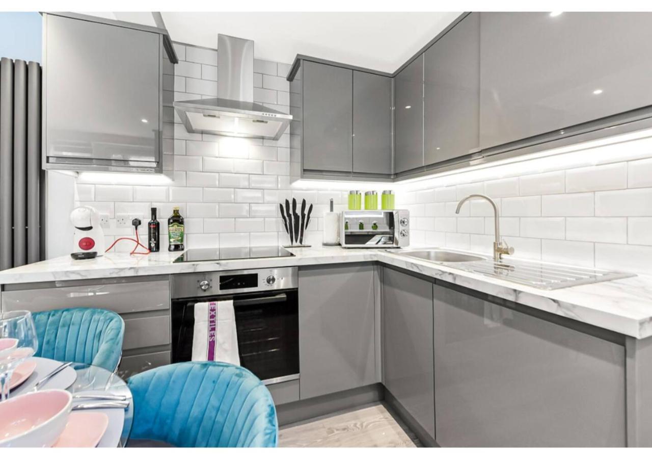 Tranquility In Bloom: Refreshing 2br Lägenhet