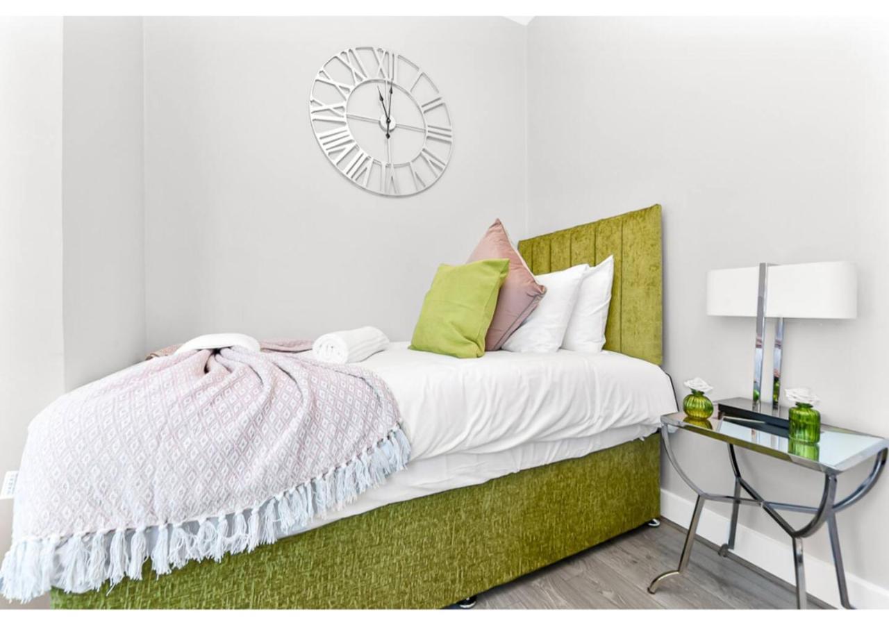Lägenhet Tranquility In Bloom: Refreshing 2br London