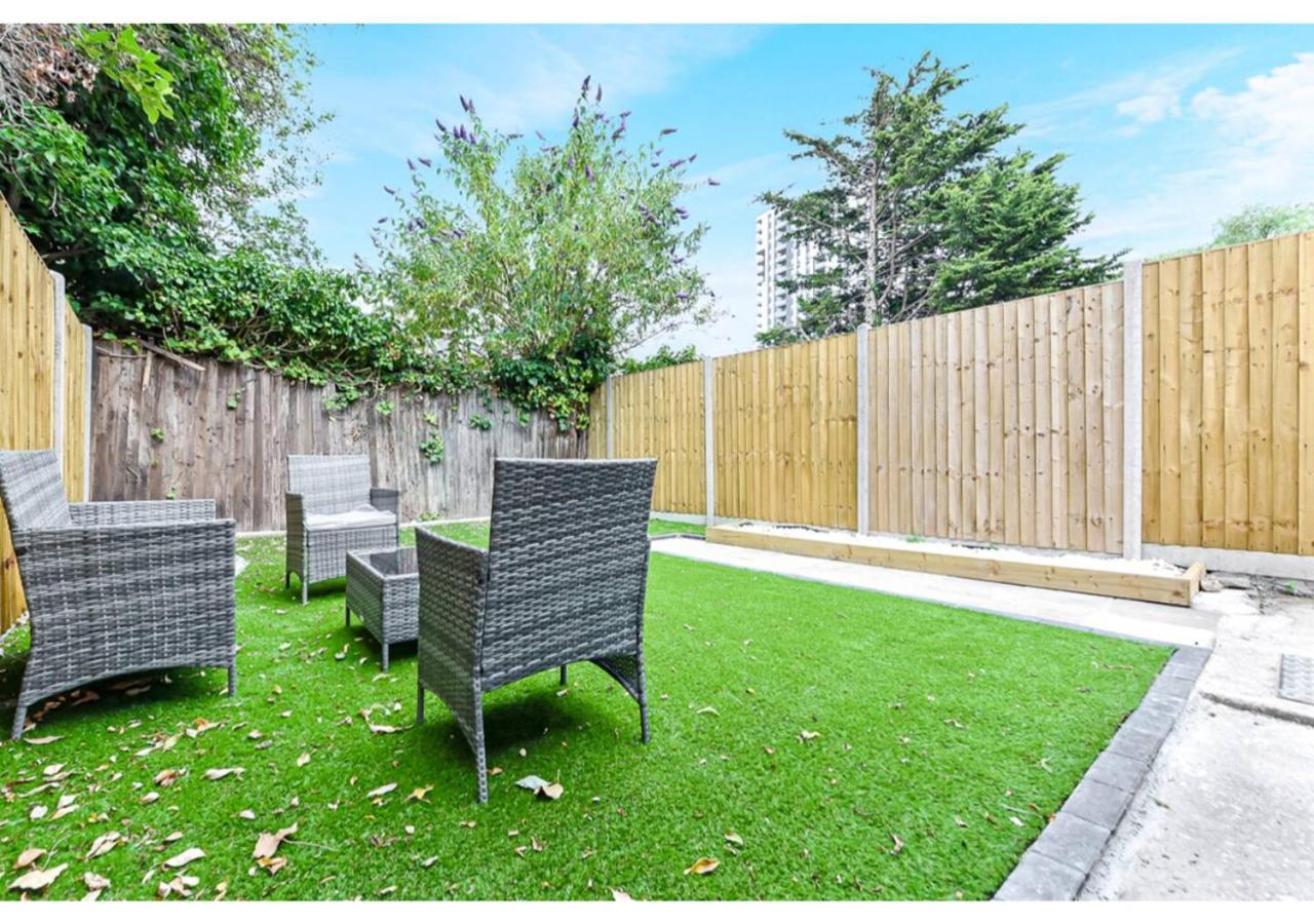 Lägenhet Tranquility In Bloom: Refreshing 2br London