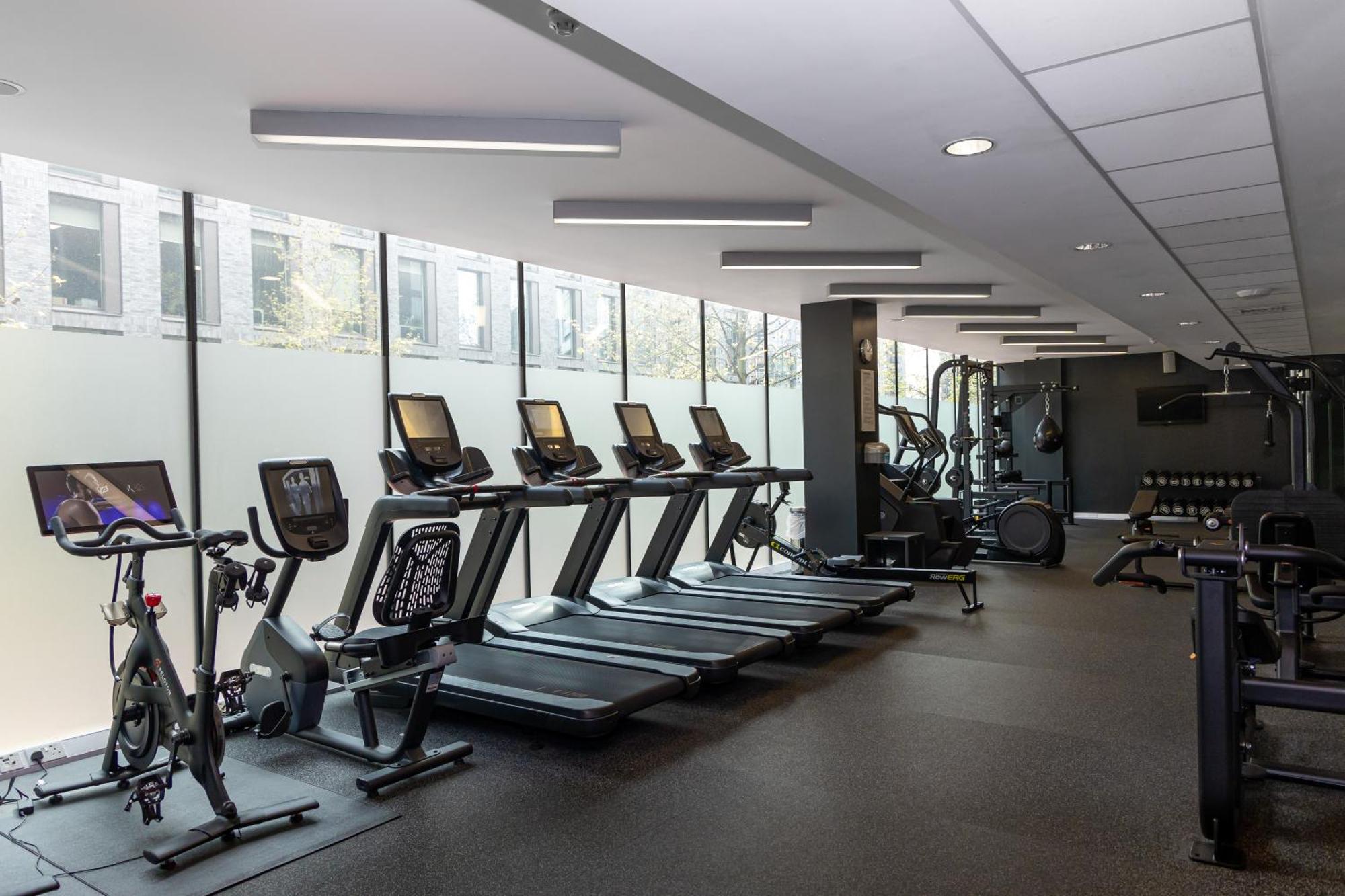 Hilton Wembley 4*