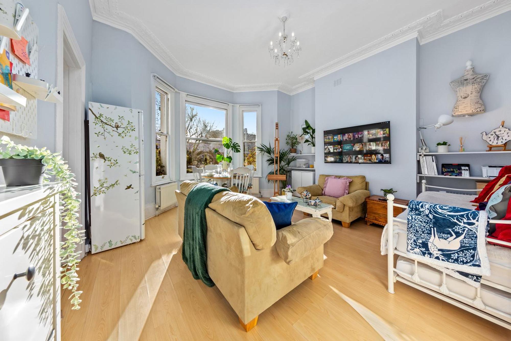 Artist's Bright Hampstead Heath Village 2 Bed Lejlighed