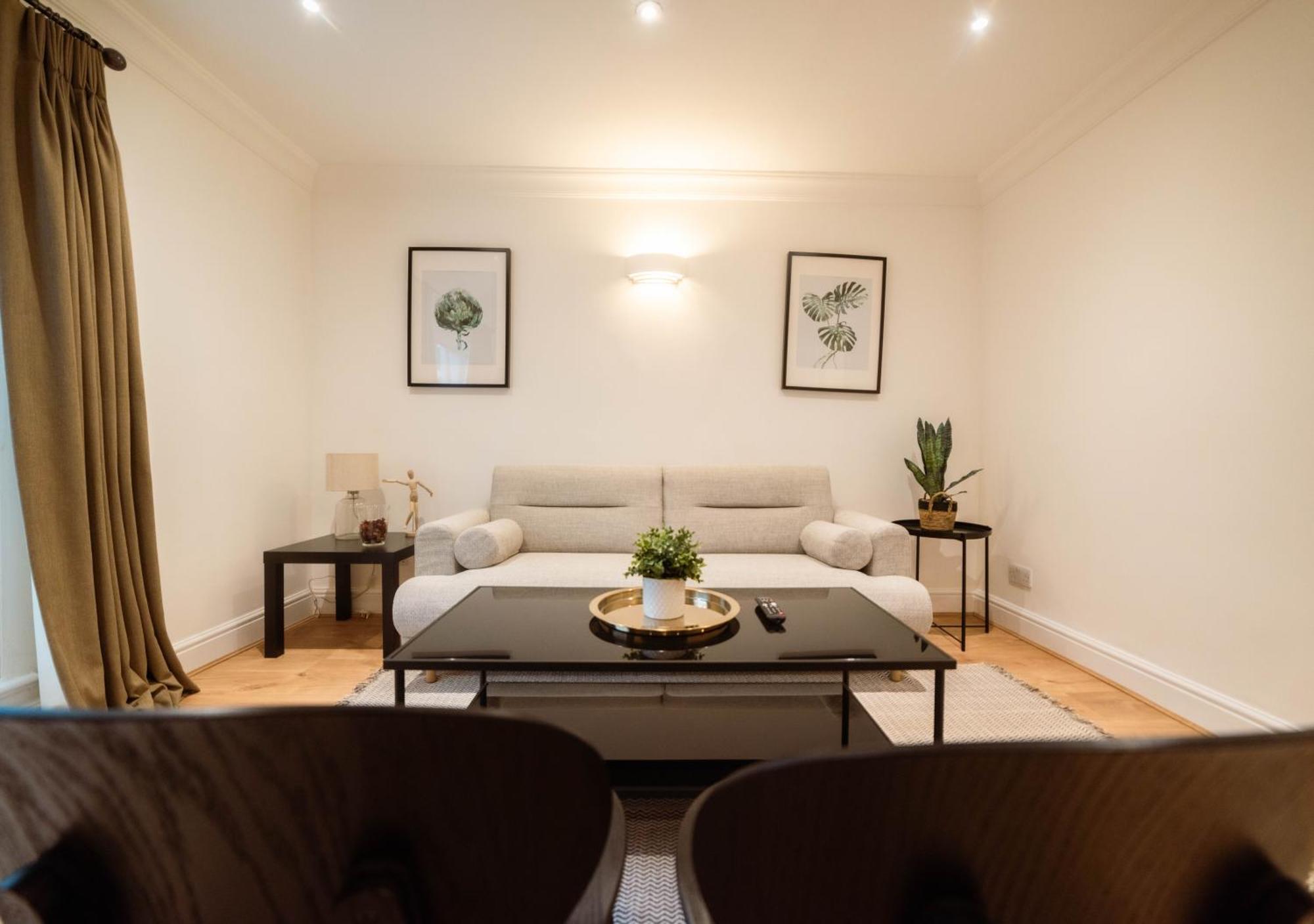 Unique 3 Beds 2 Baths Abbey Rd St John's Wood Lejlighed London