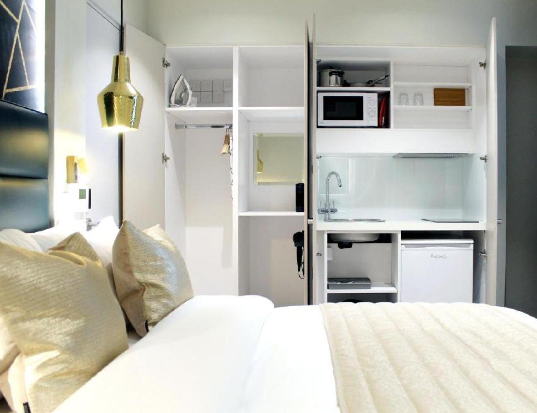 Aparthotel Nox Golders 4*