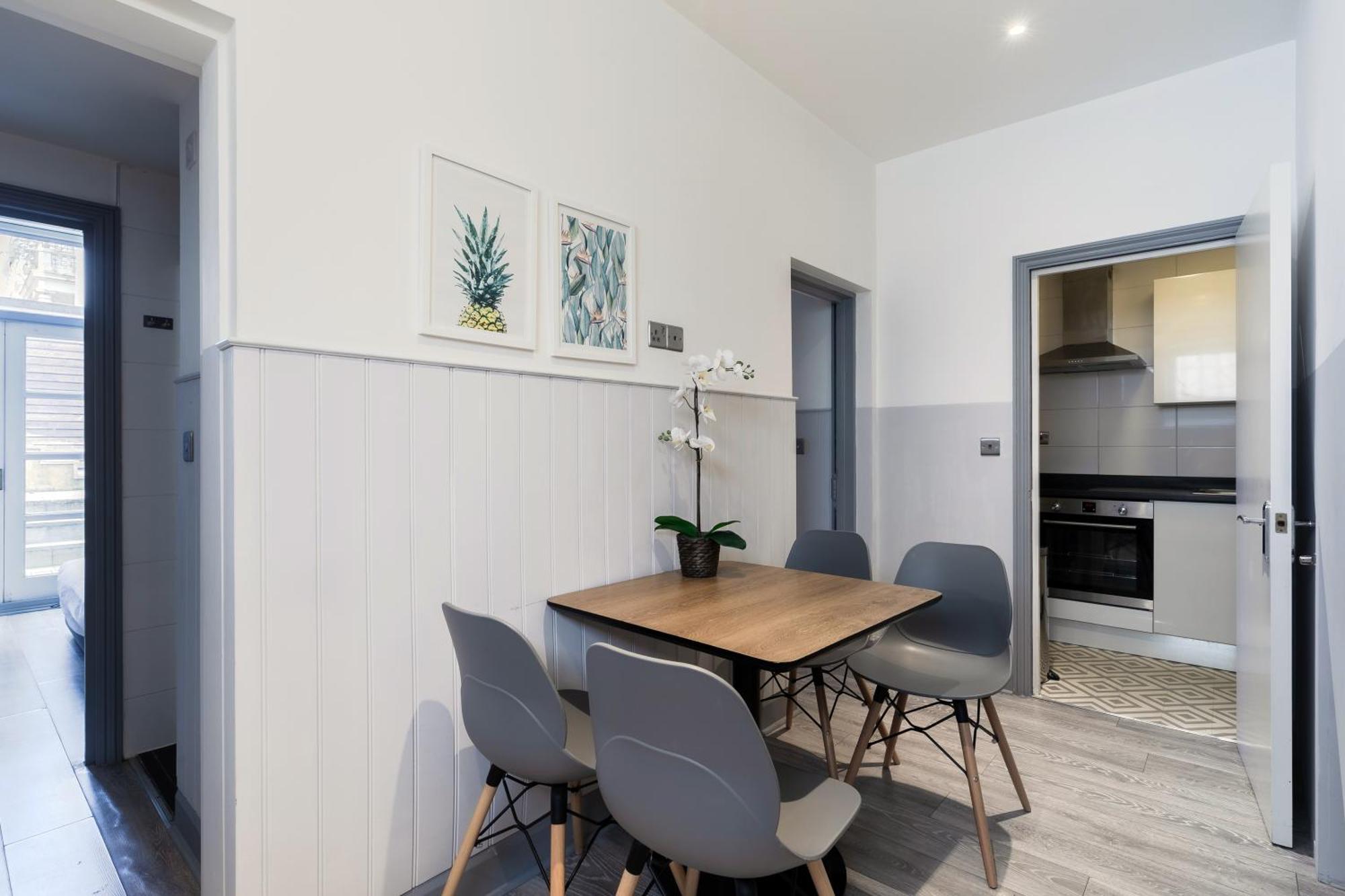Apartment Modern Kensington London