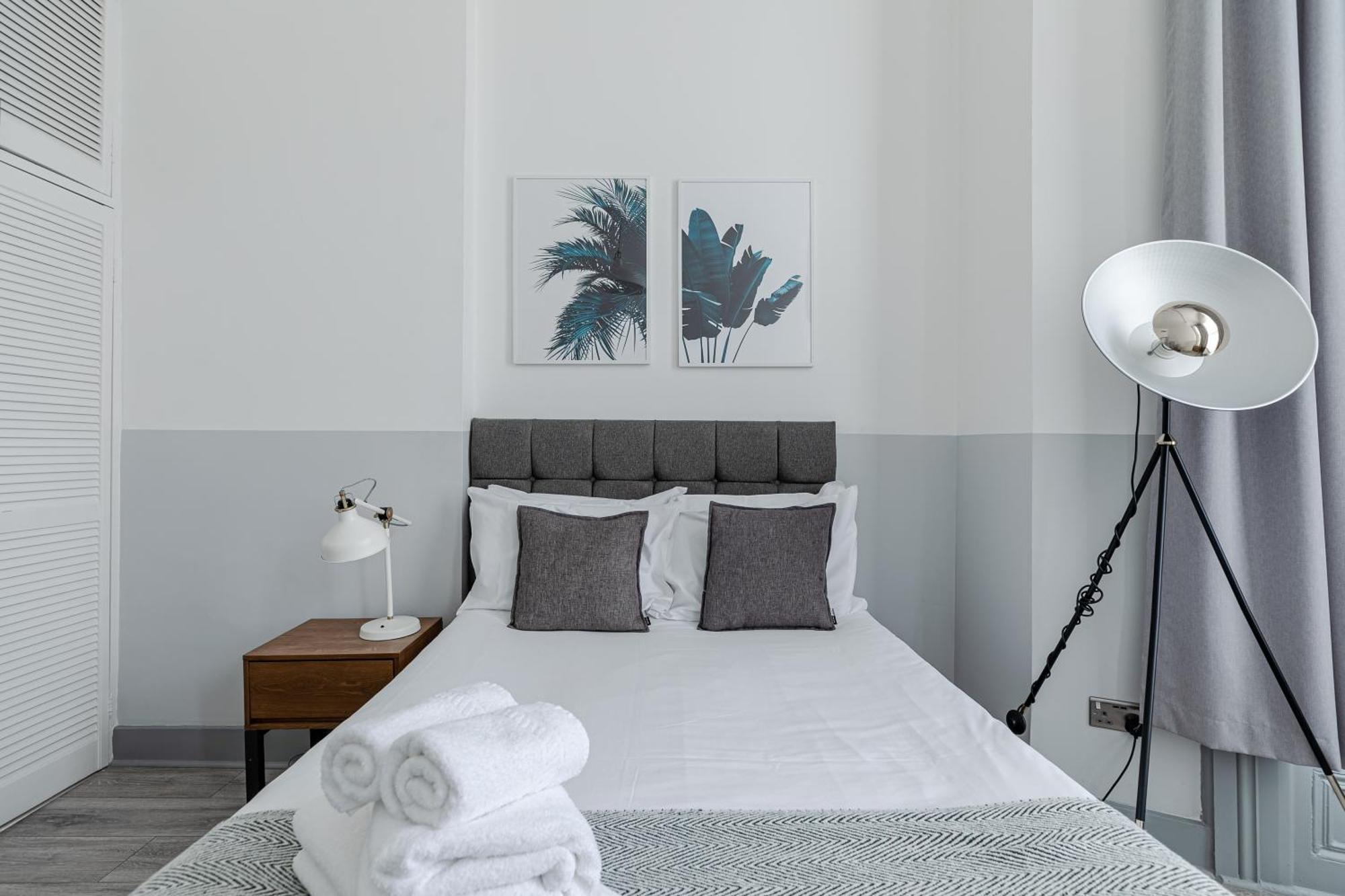 Apartment Modern Kensington London