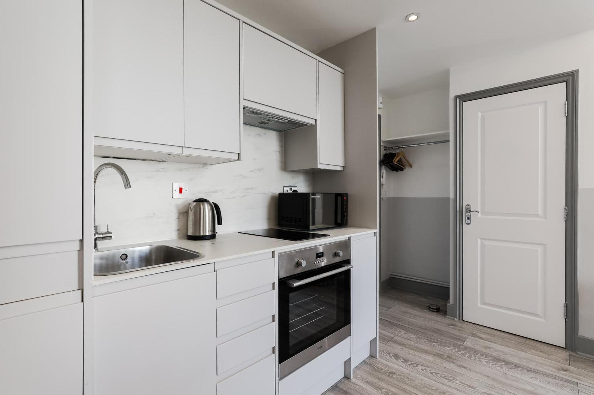 Apartment Modern Kensington London