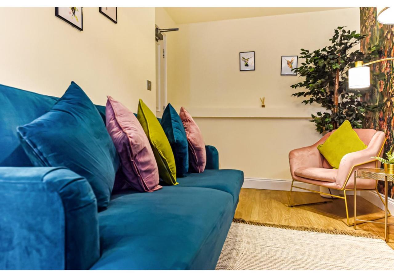 Stunning Family - Sleeps 11 * Londen