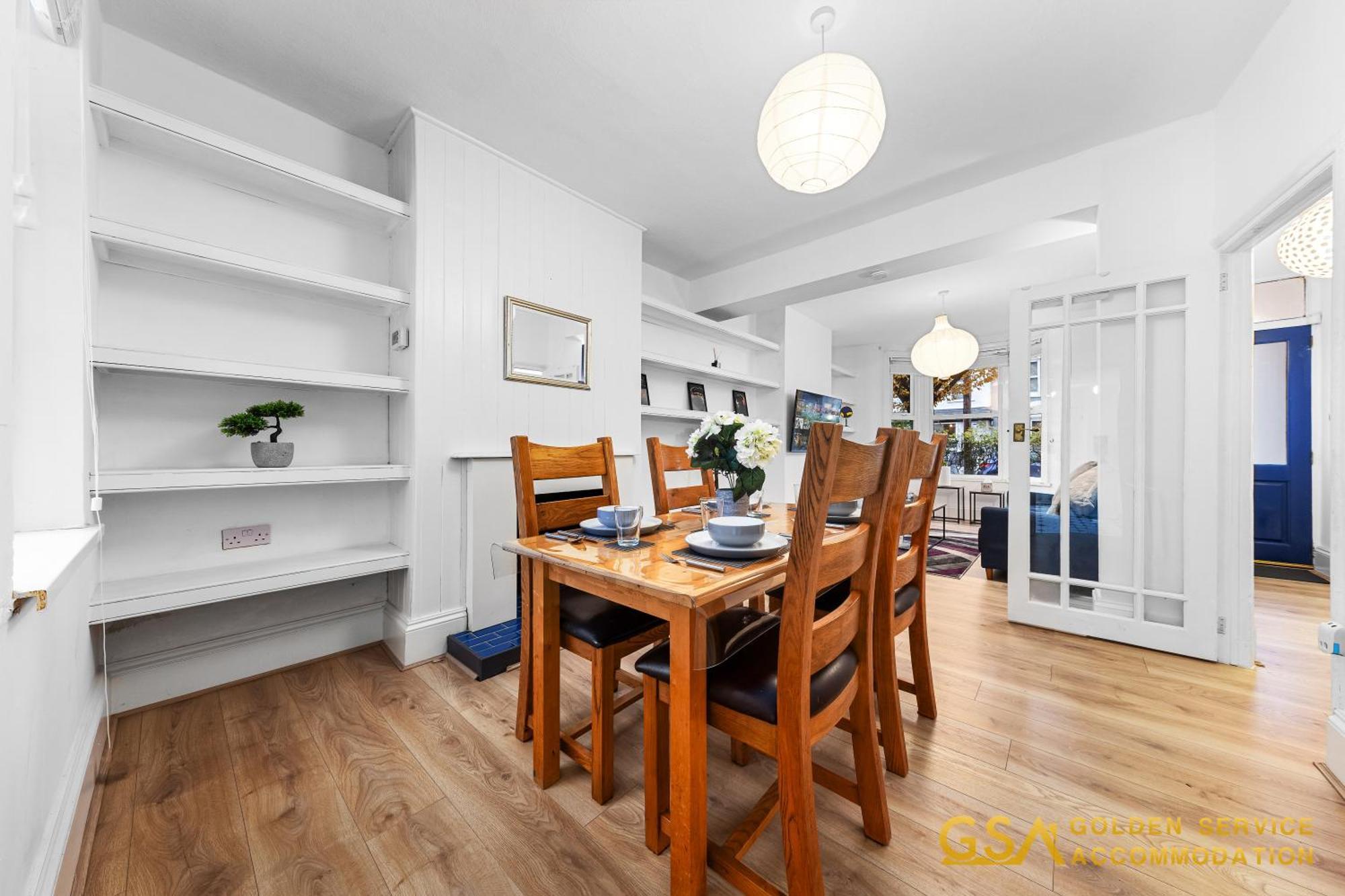 Feriehus Stylist And Cosy 3 Bed House Leytonstone Sleeps 7 *