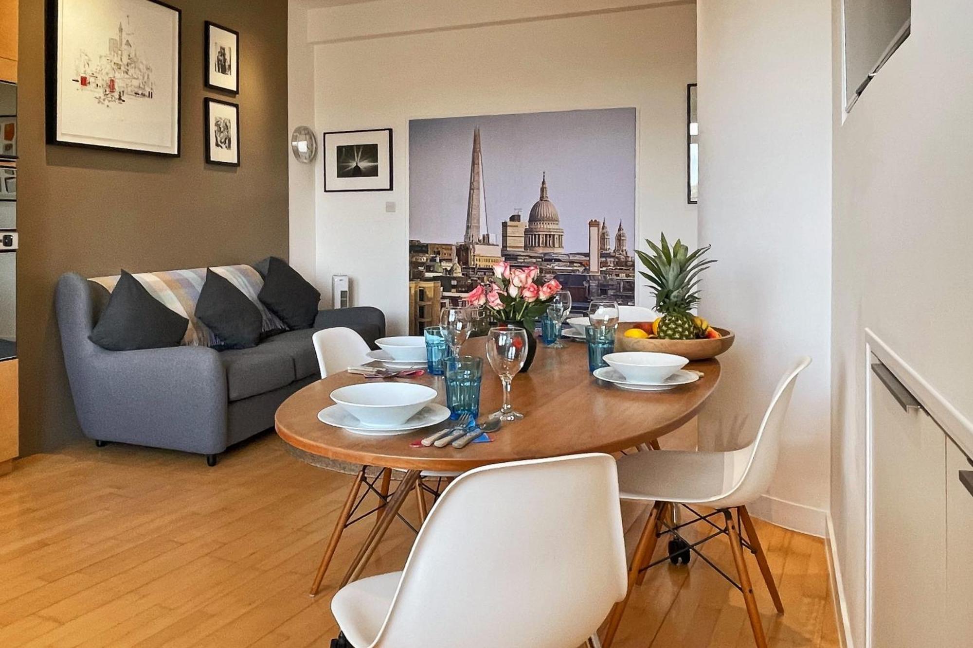 Quirky And Modern Clerkenwell Apartment London