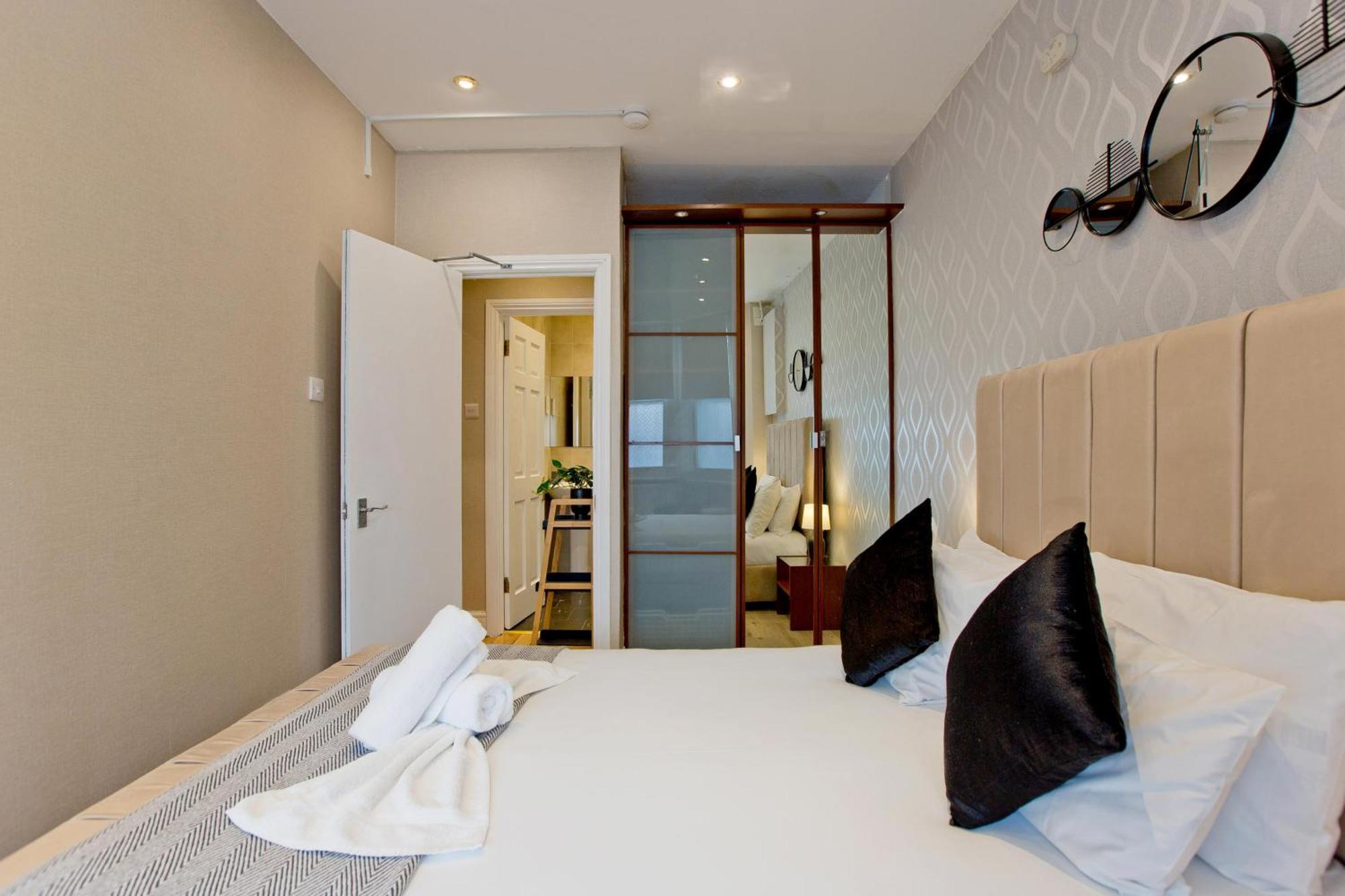 Imperial Earls Court Apartment *