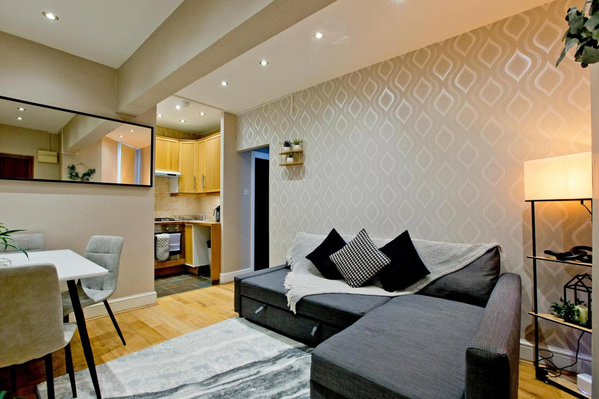 Imperial Earls Court Apartment