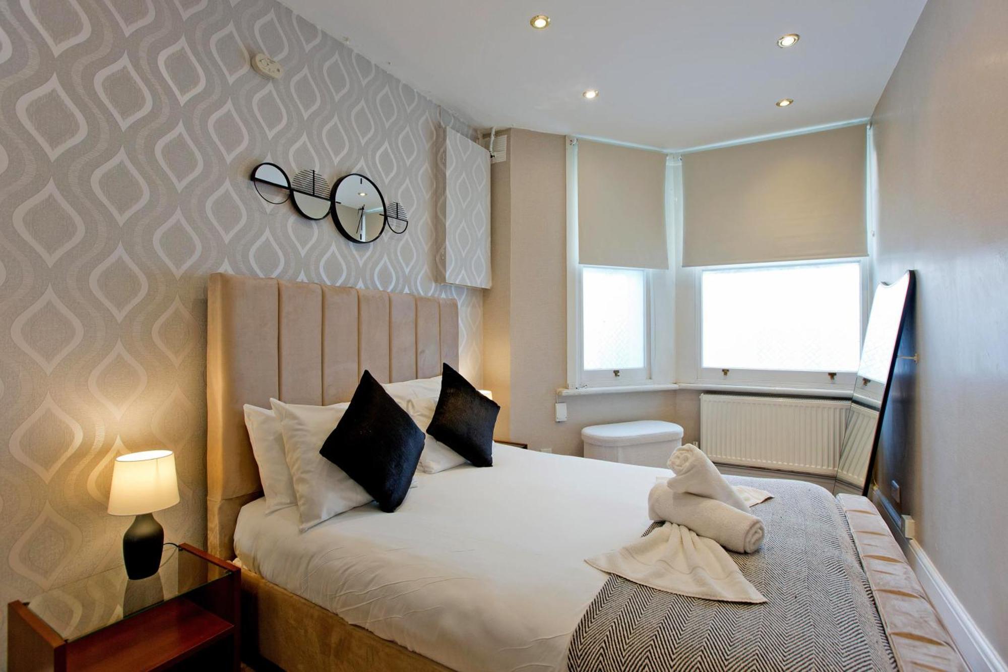 Imperial Earls Court Apartment London