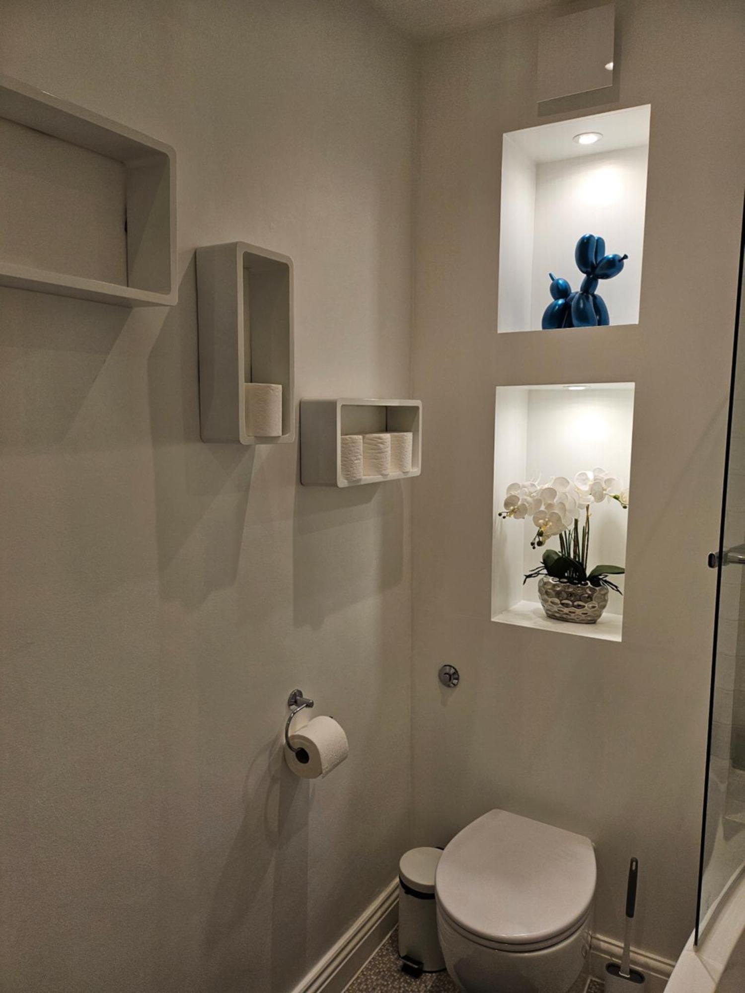 Spacious 1 Bedroom Flat With Private Garden. Ideal For Business Travelers And Couples. 2 Mins Away From Paddington Station. * Londres