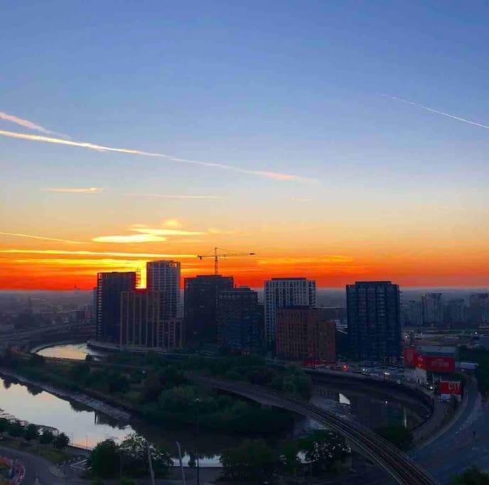 Leilighet Skylineviews 2 Bed 2 Bath Flat Near Canary Wharf, O2 & Excel *