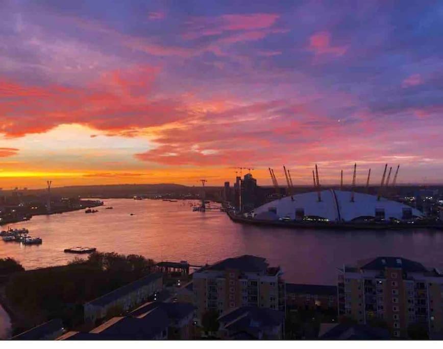 Leilighet Skylineviews 2 Bed 2 Bath Flat Near Canary Wharf, O2 & Excel *