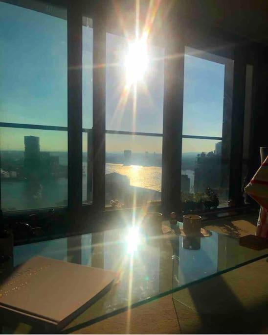 Skylineviews 2 Bed 2 Bath Flat Near Canary Wharf, O2 & Excel