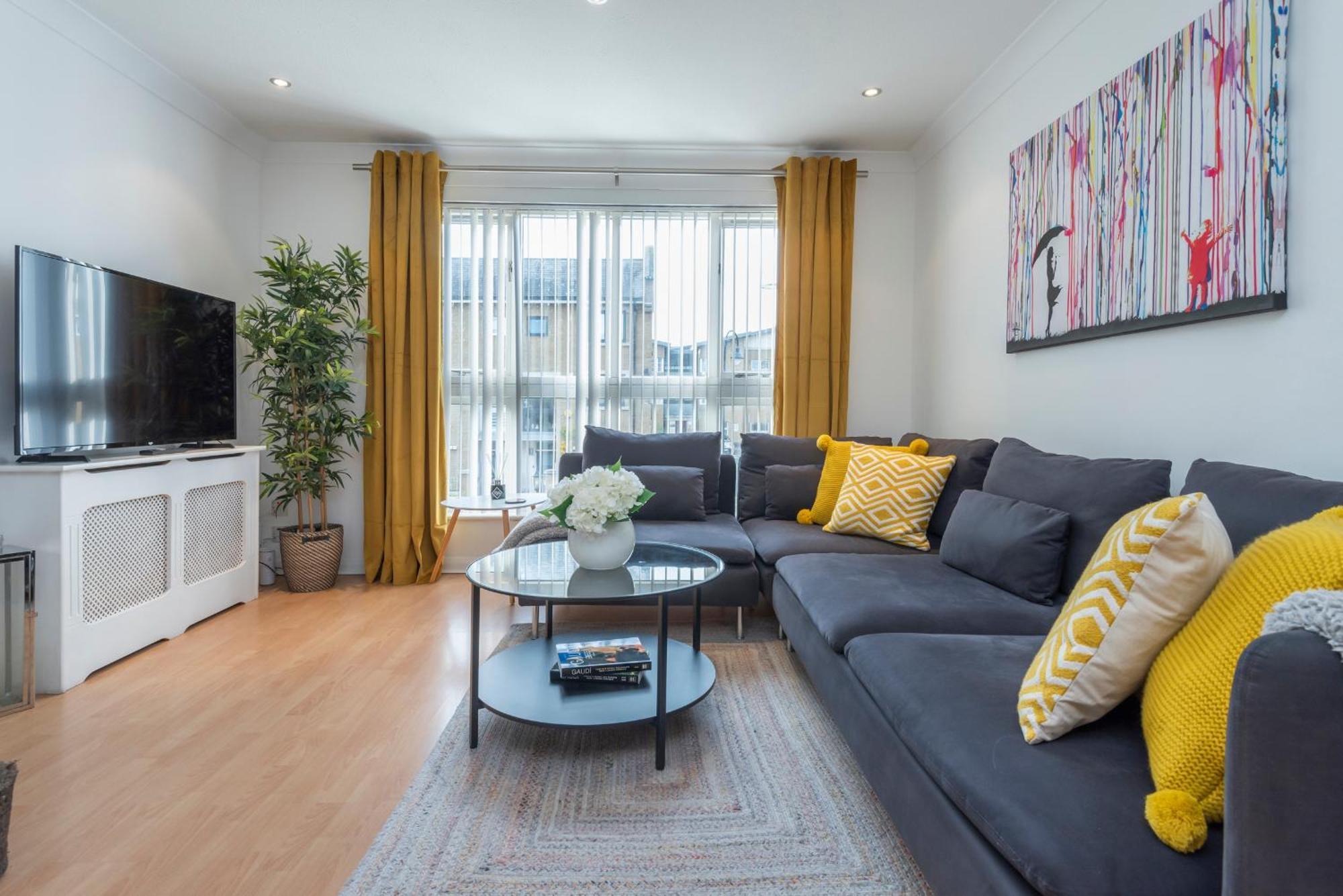 2 Bed Town House With Garden In Hackney, Lejlighed *