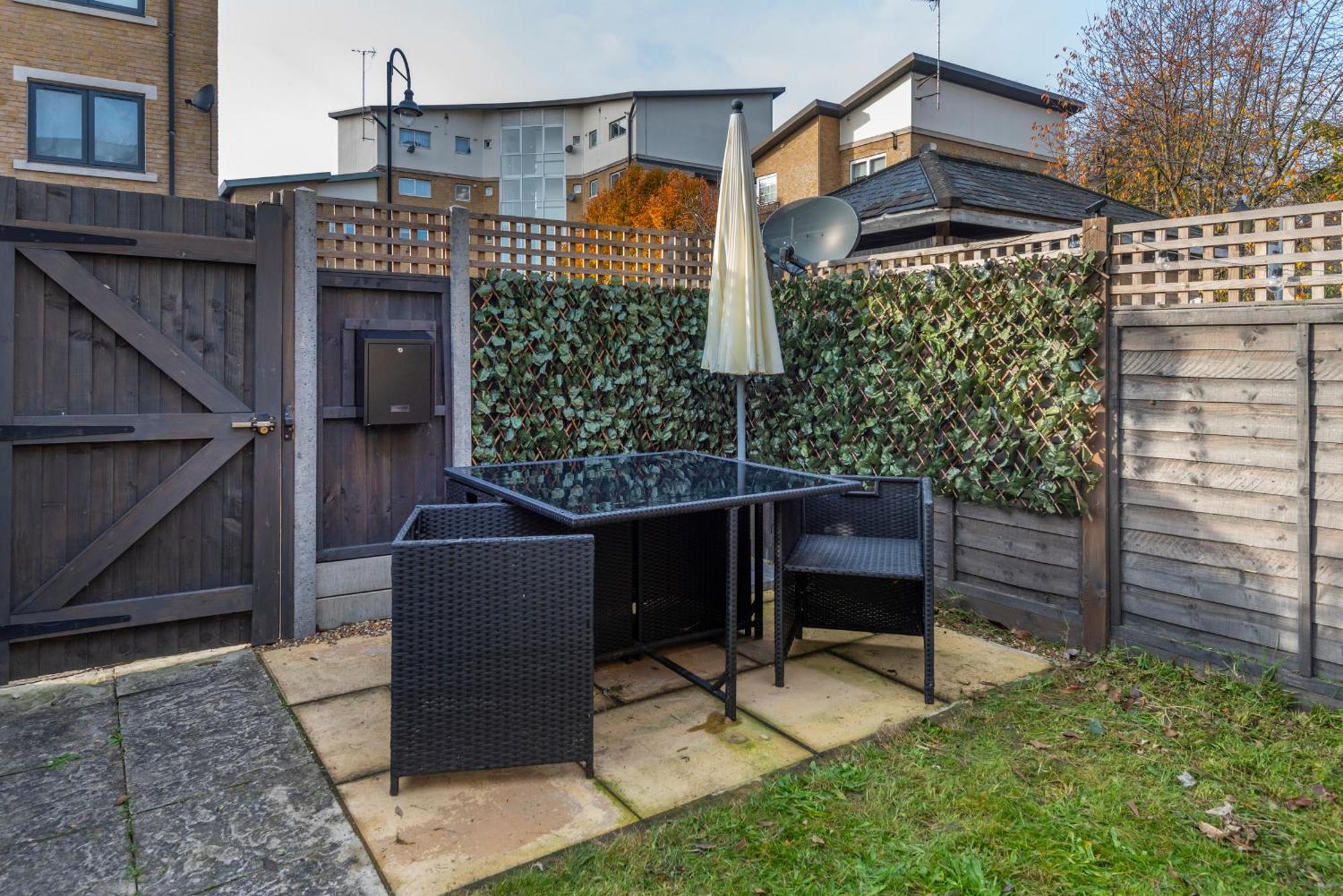 Lejlighed 2 Bed Town House With Garden In Hackney, *