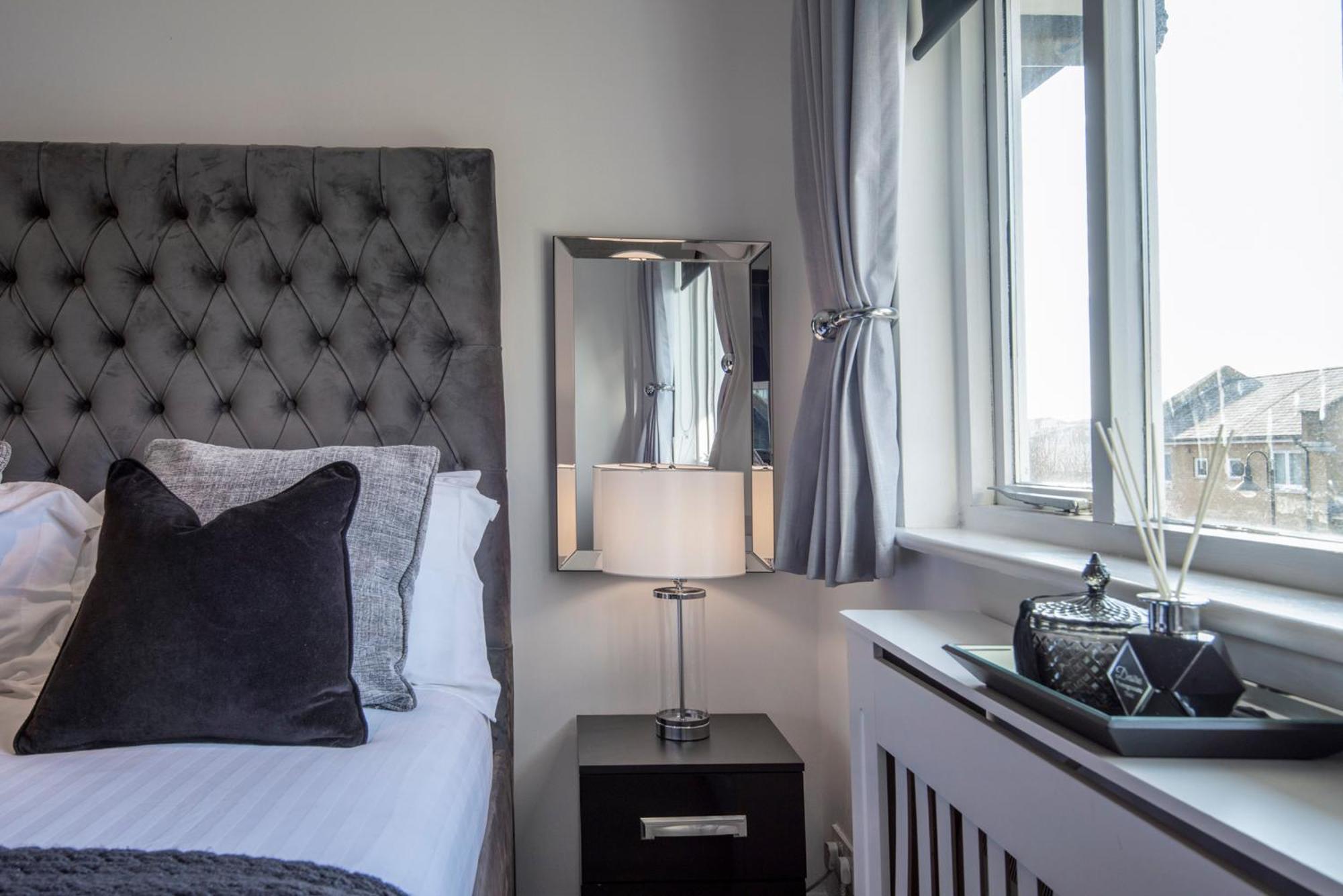 2 Bed Town House With Garden In Hackney, Lejlighed