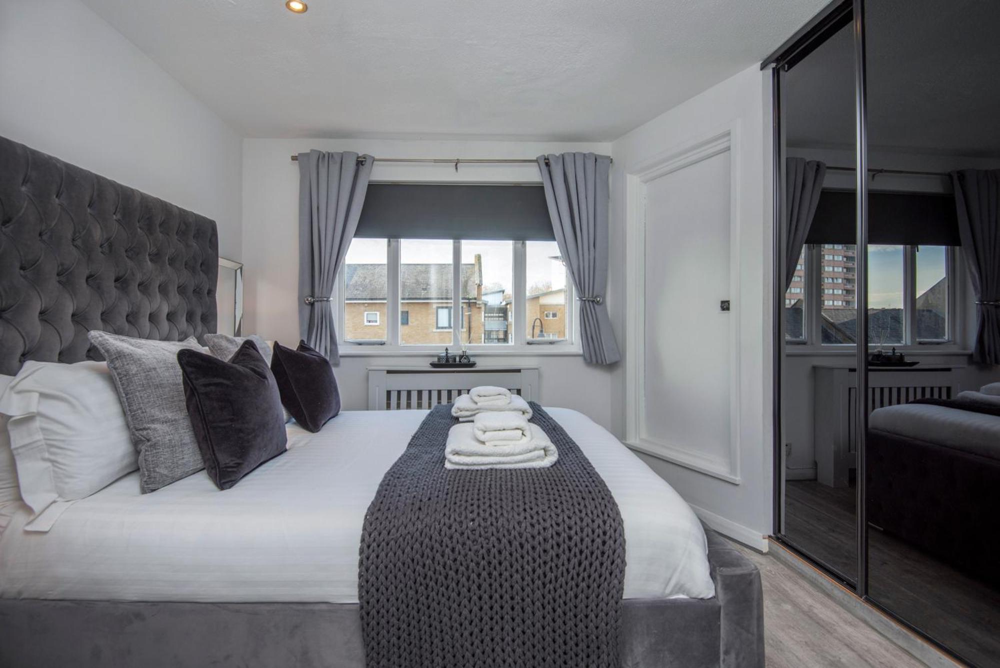 2 Bed Town House With Garden In Hackney, Lejlighed London