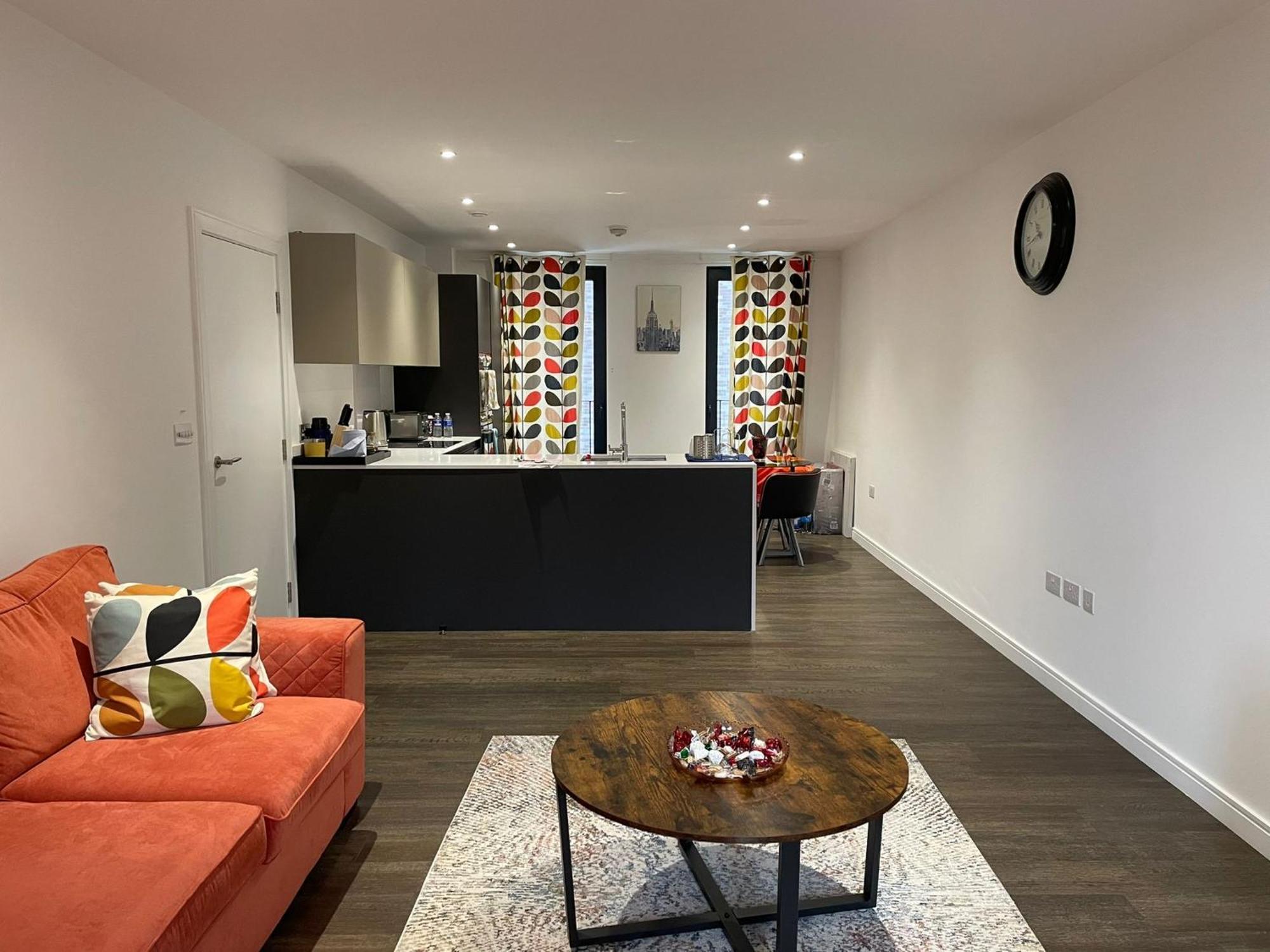 Modern En-suite And Self Catering In Homestay London