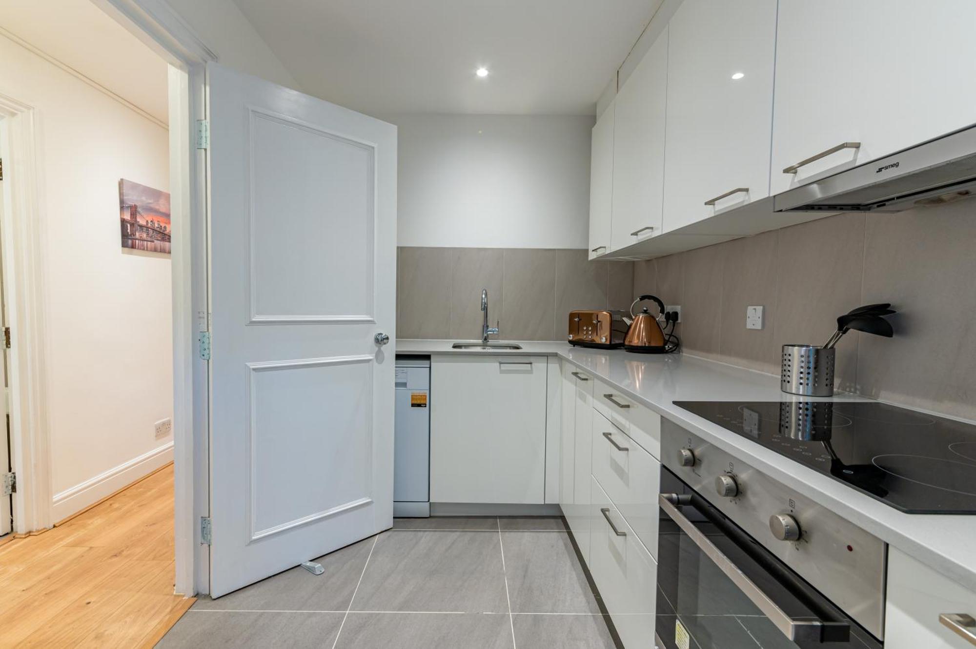 Unique 3 Beds 2 Baths Abbey Rd St John's Wood Lejlighed London