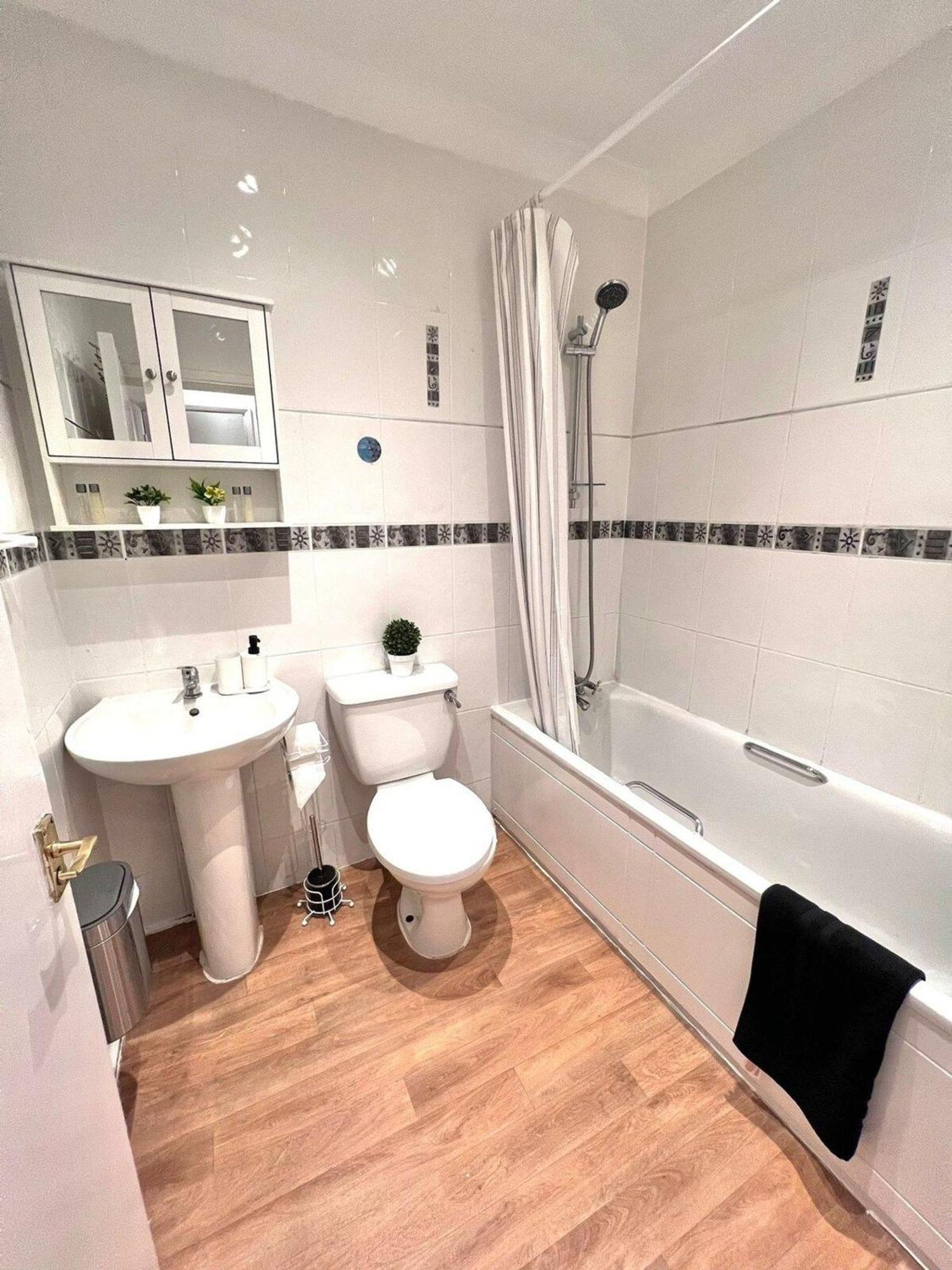 Apartamento Con Ambiente 100% Familiar En Zona Tranquila De Lägenhet