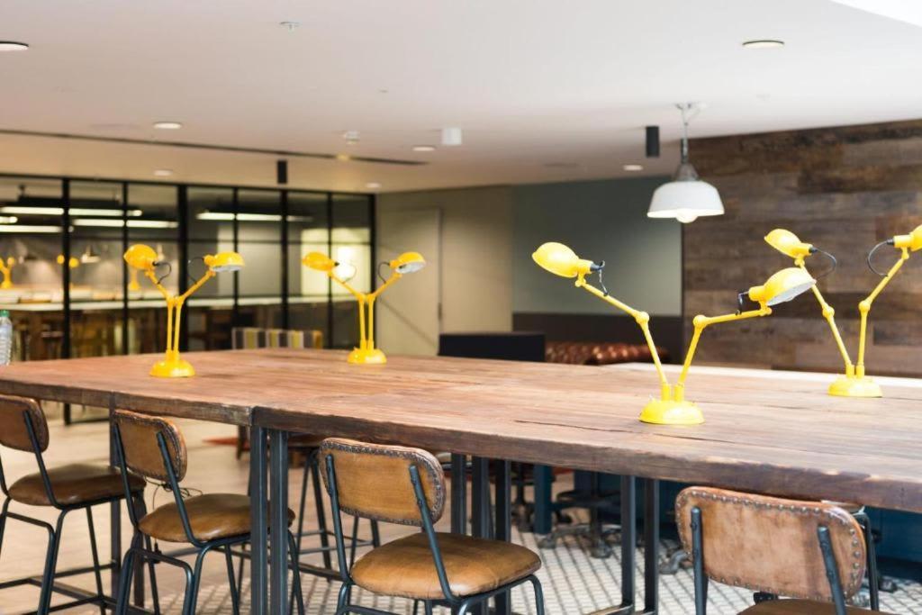 Studios, And Private Bedrooms With Shared Kitchen At Chapter Kings Cross In Appartement Londen