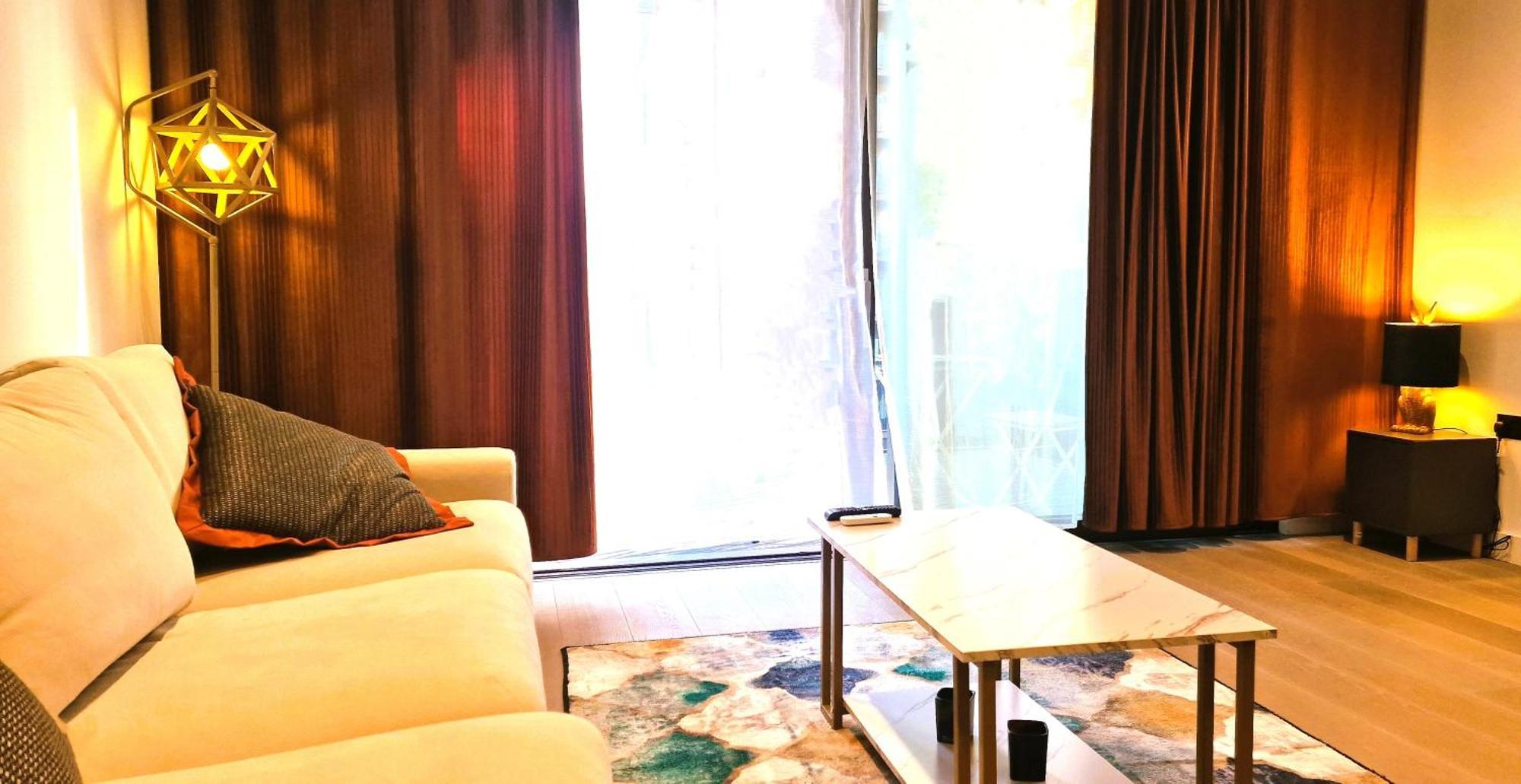 Lejlighed Central Stay-fabulous Ultra-central Luxury Designer Two Bedroom-pool-gym-full Ac