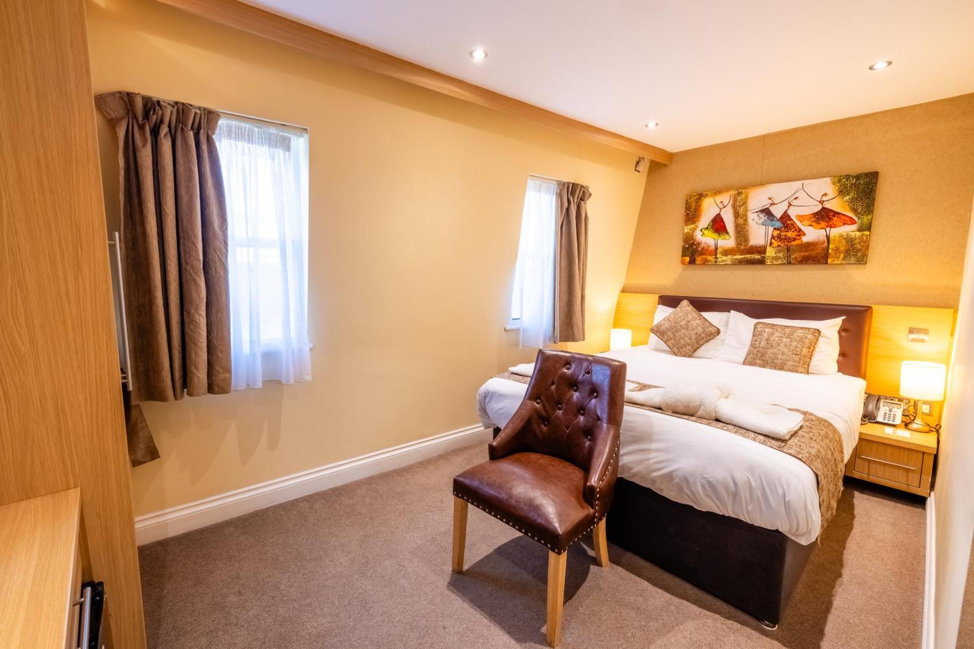 The Shoreditch 3*