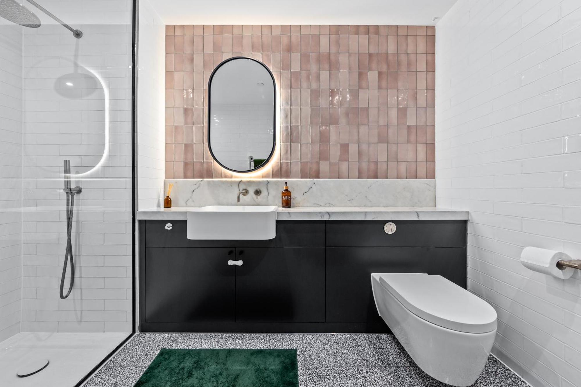 Central Stay-fabulous Ultra-central Luxury Designer Two Bedroom-pool-gym-full Ac London