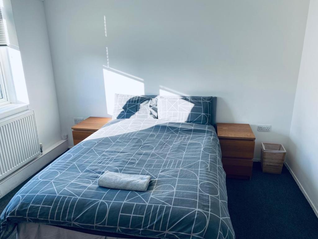 Four Bedroom Flat In Foresthill Lejlighed London