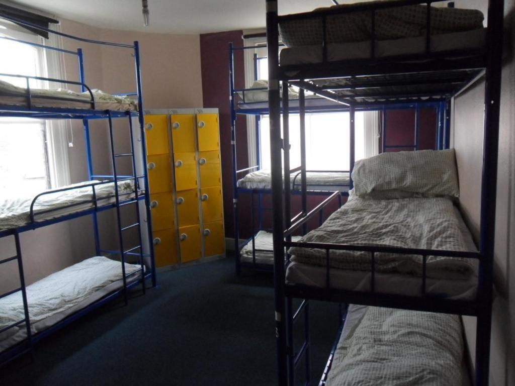 Arsenal Tavern Hostel Hostel