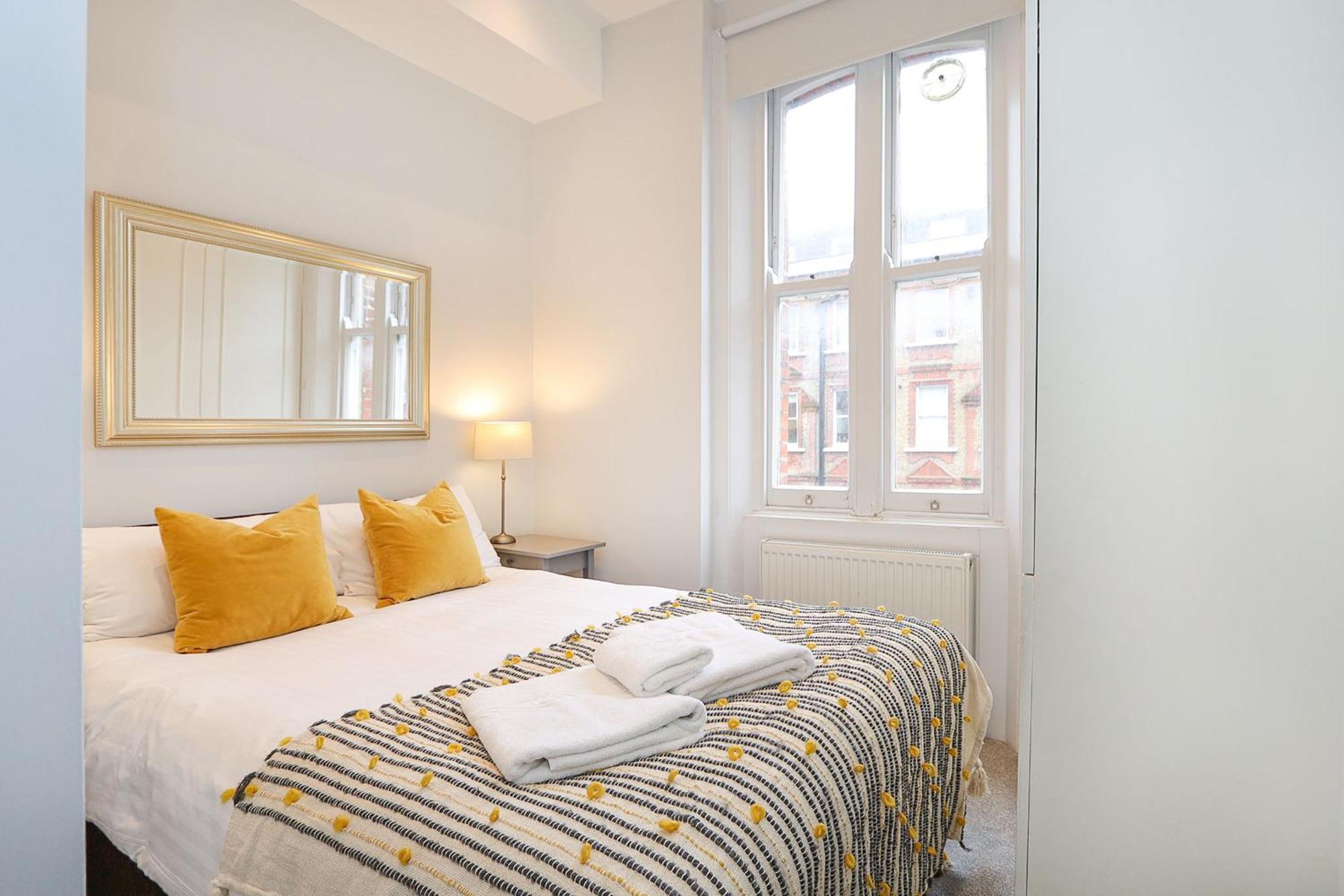 Cosy Kensington Flat, 2 Min To Tube Lägenhet *