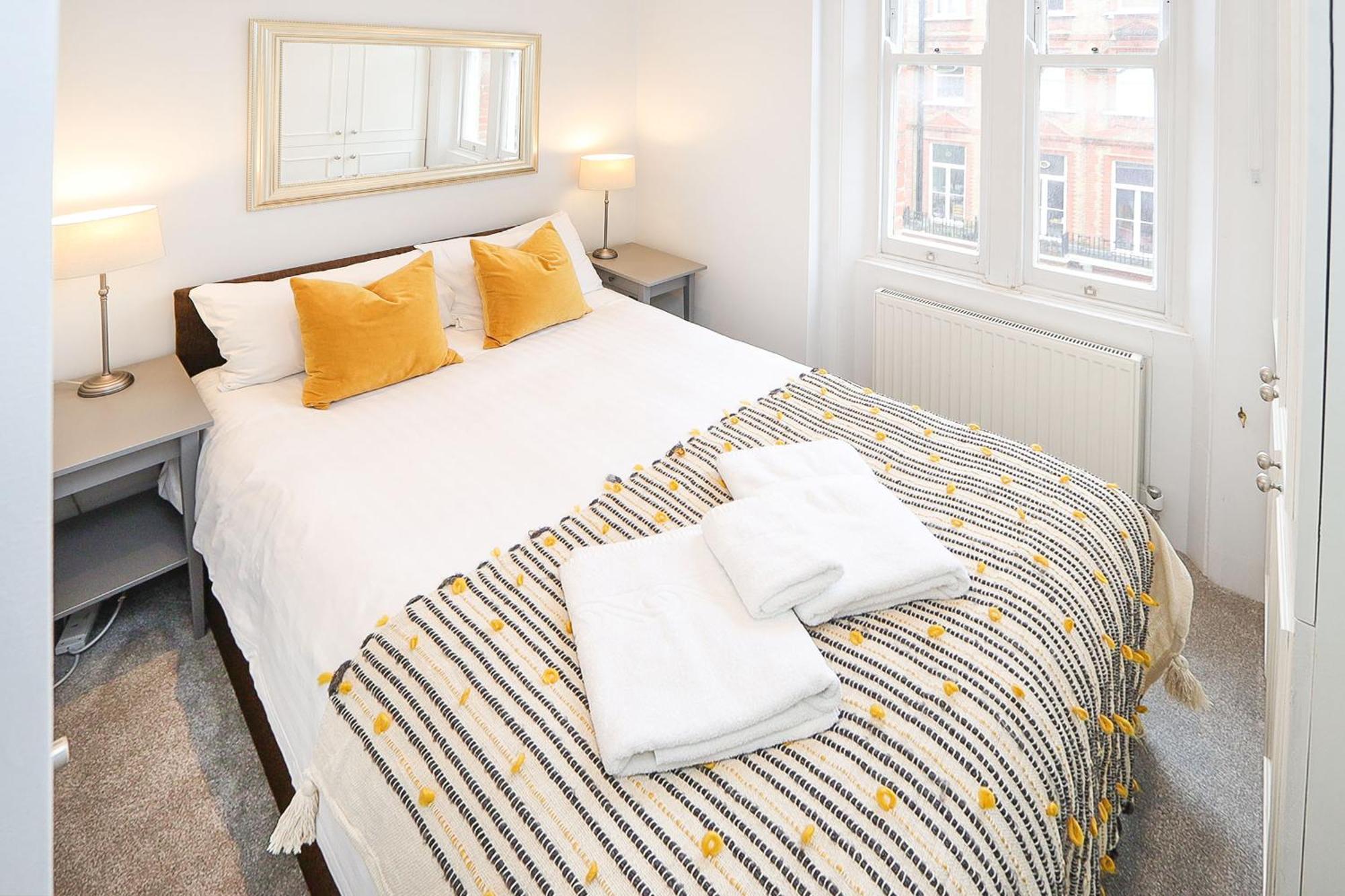 Cosy Kensington Flat, 2 Min To Tube Lägenhet