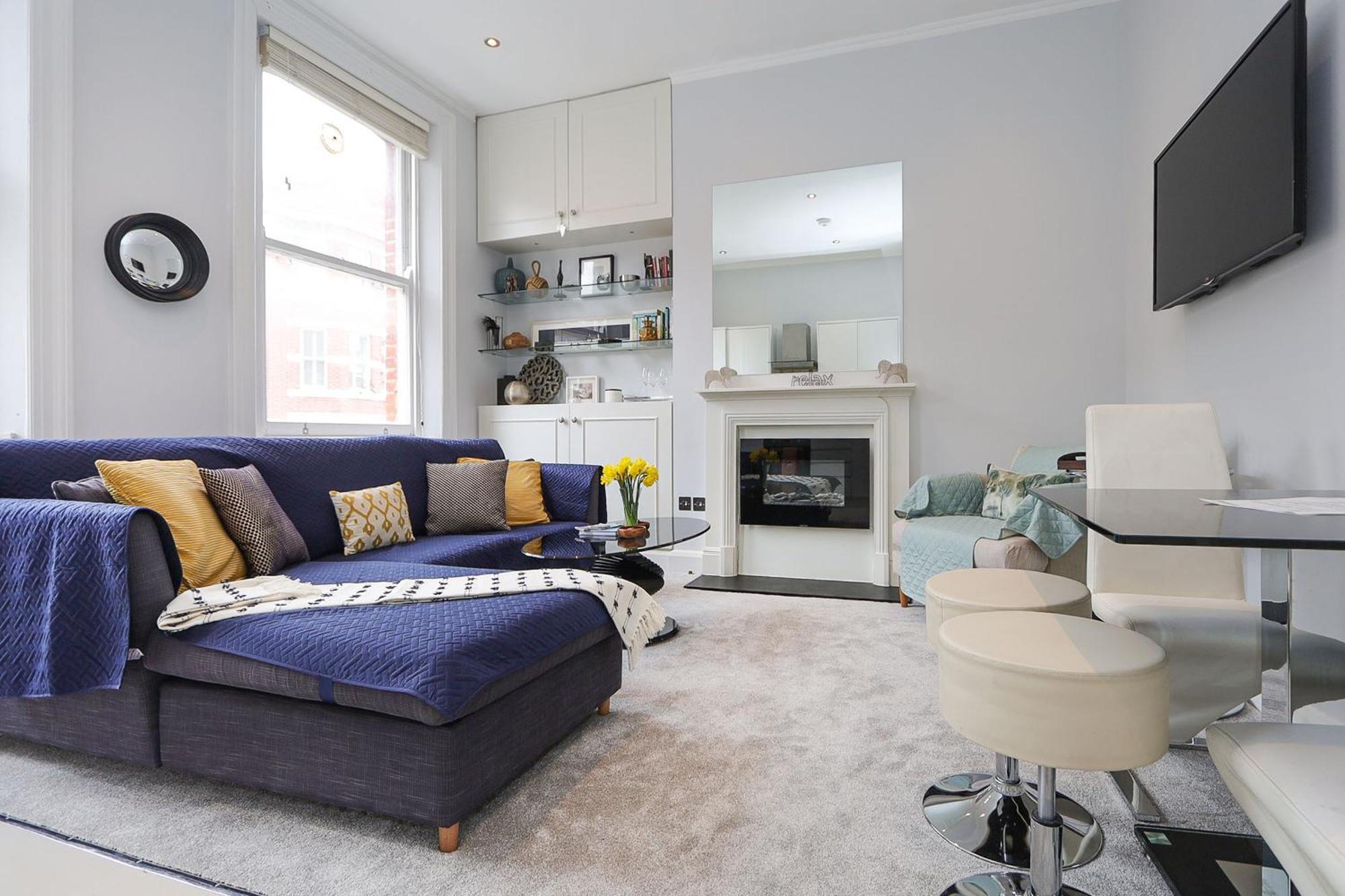 Cosy Kensington Flat, 2 Min To Tube Lägenhet