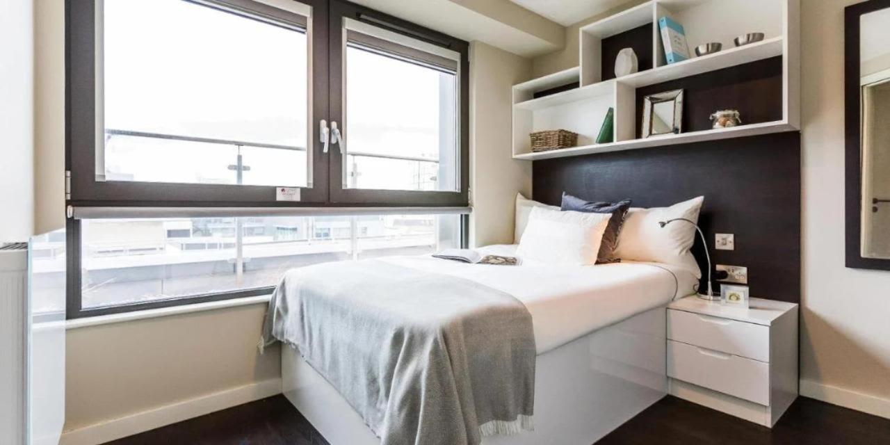 Apartment For Students Only Premium And 2 Bed At Chapter Old Street In London