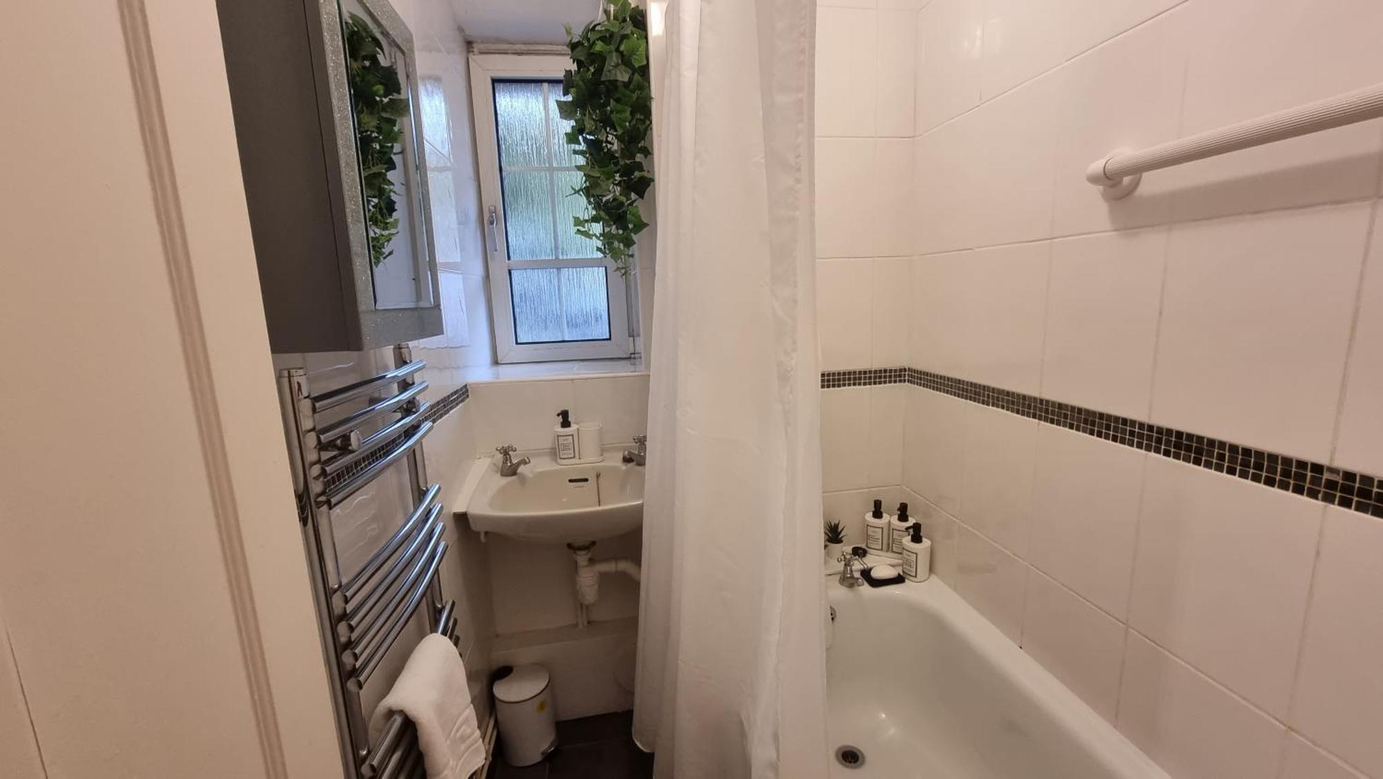 The Pearl Of Greenwich - Two Bedroom Flat Next To Cutty Sark Appartement Londen